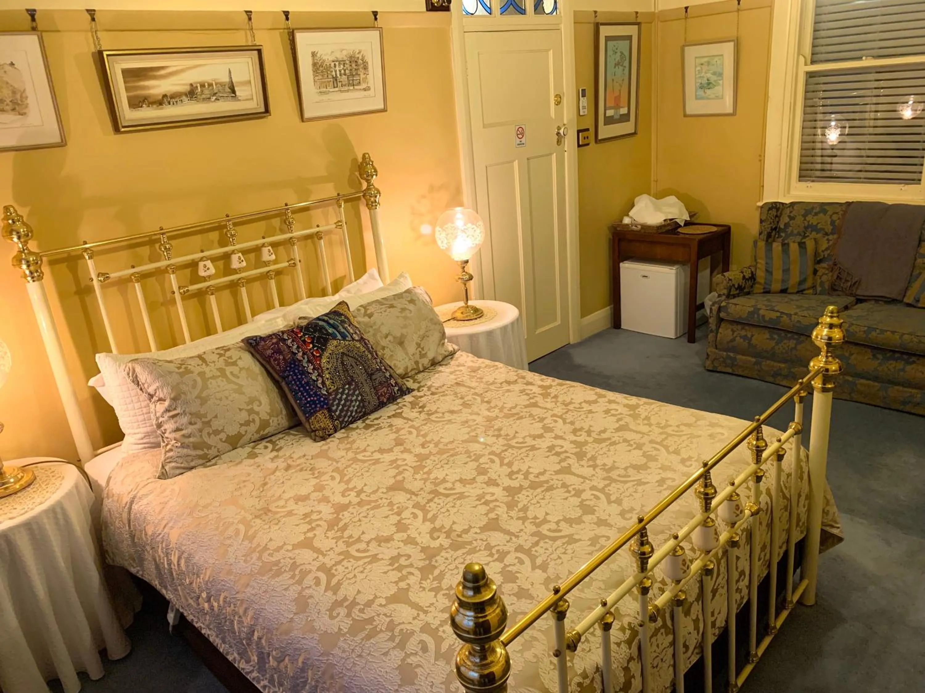 Property building, Bed in Langley Estate, Bendigo