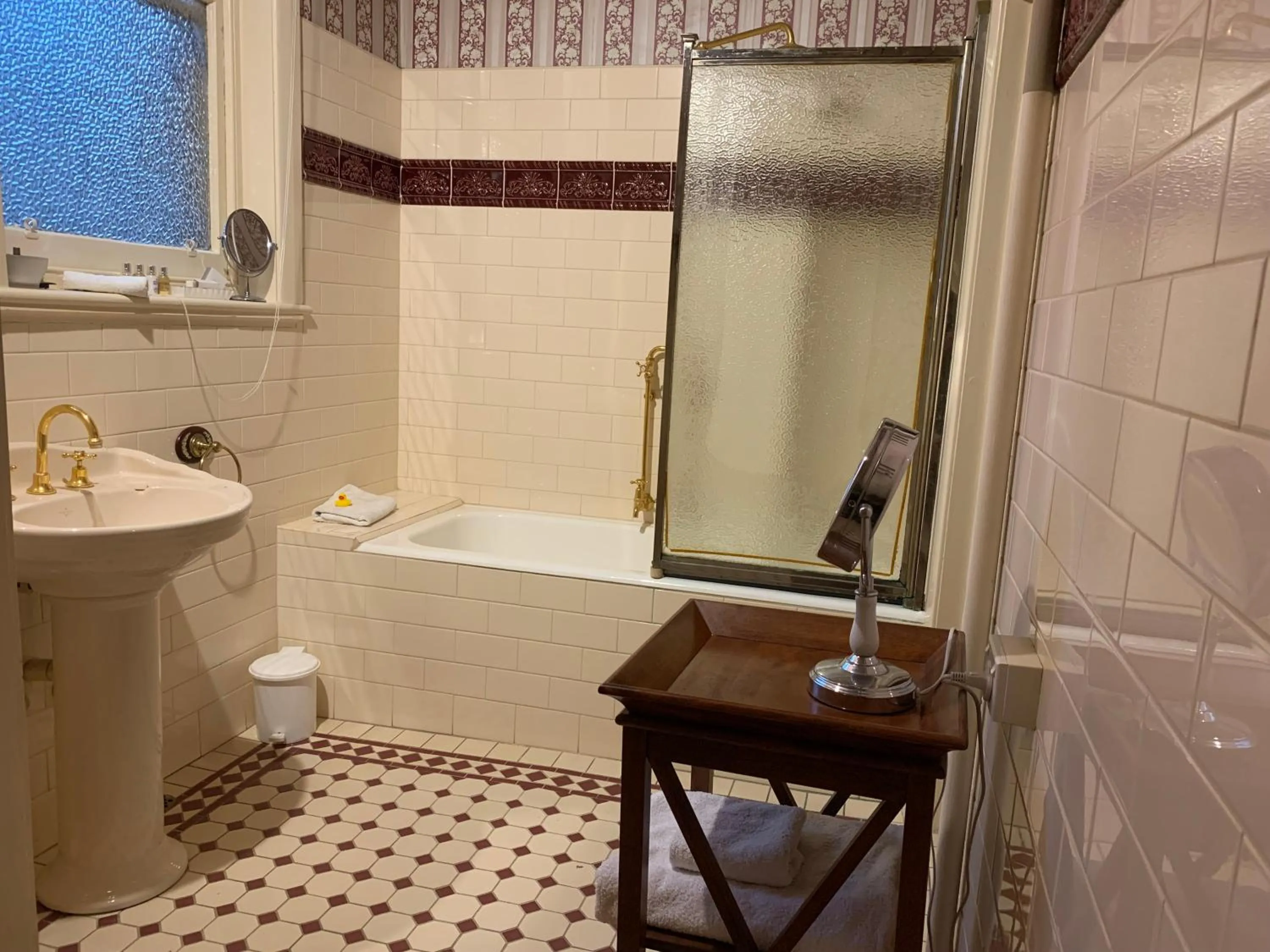 Property building in Langley Estate, Bendigo