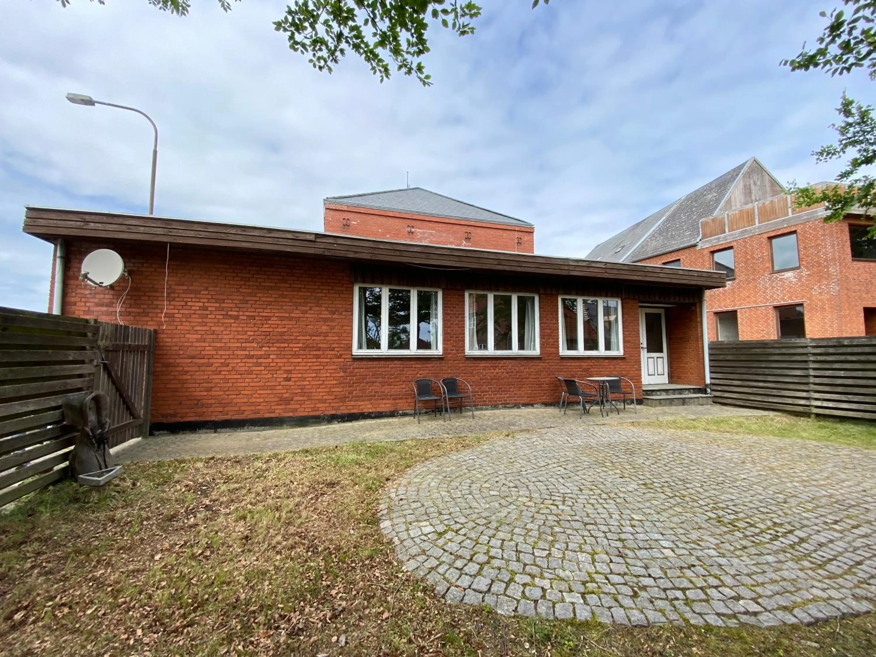 Property building in Studio Apartment in the heart of Højer