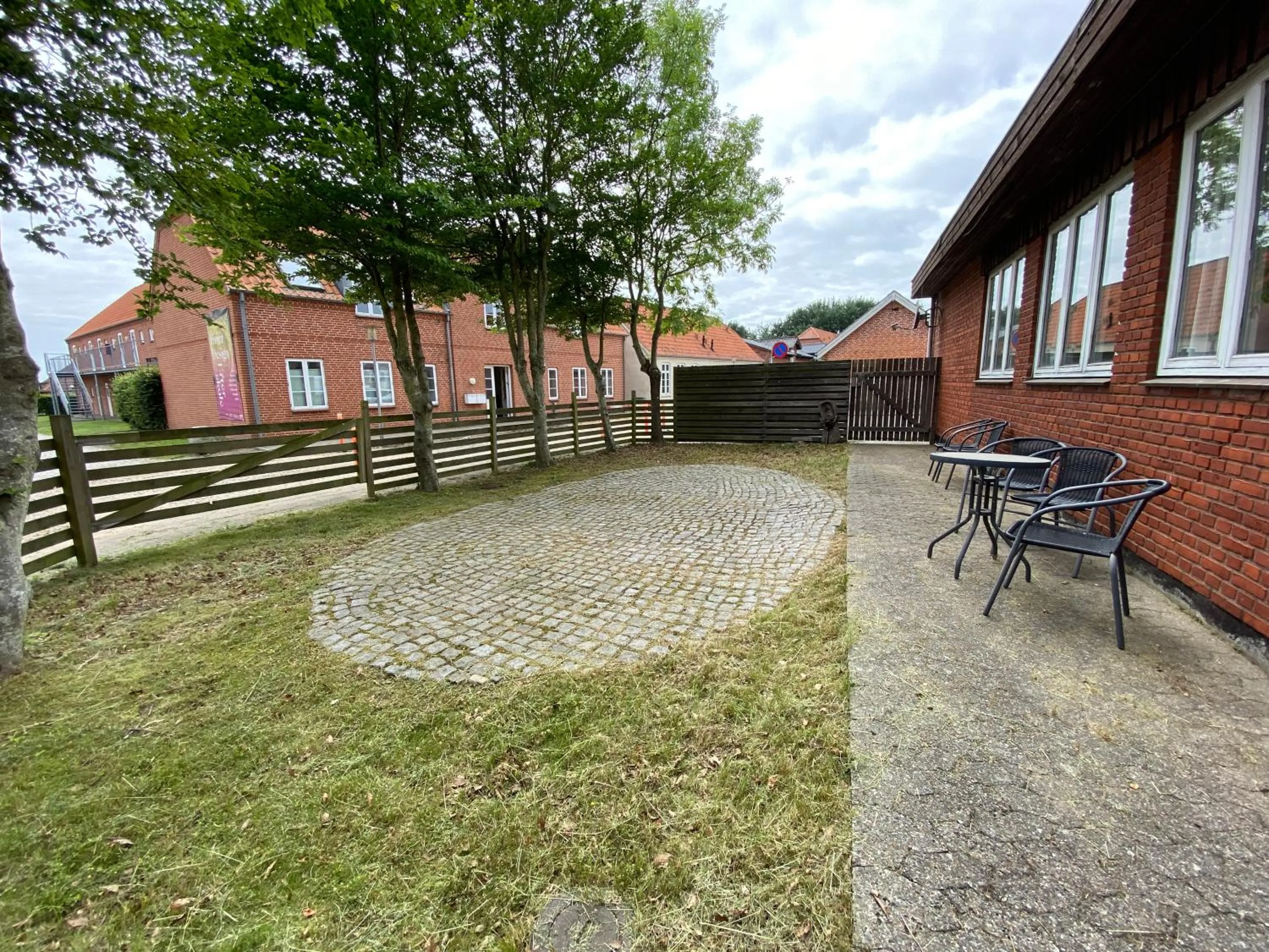Garden in Studio Apartment in the heart of Højer