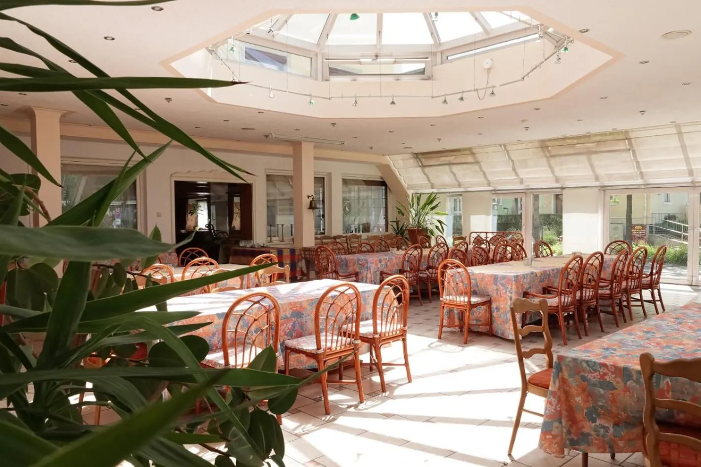 Restaurant/places to eat in Hotel-Restaurant Zum Kirschbaum