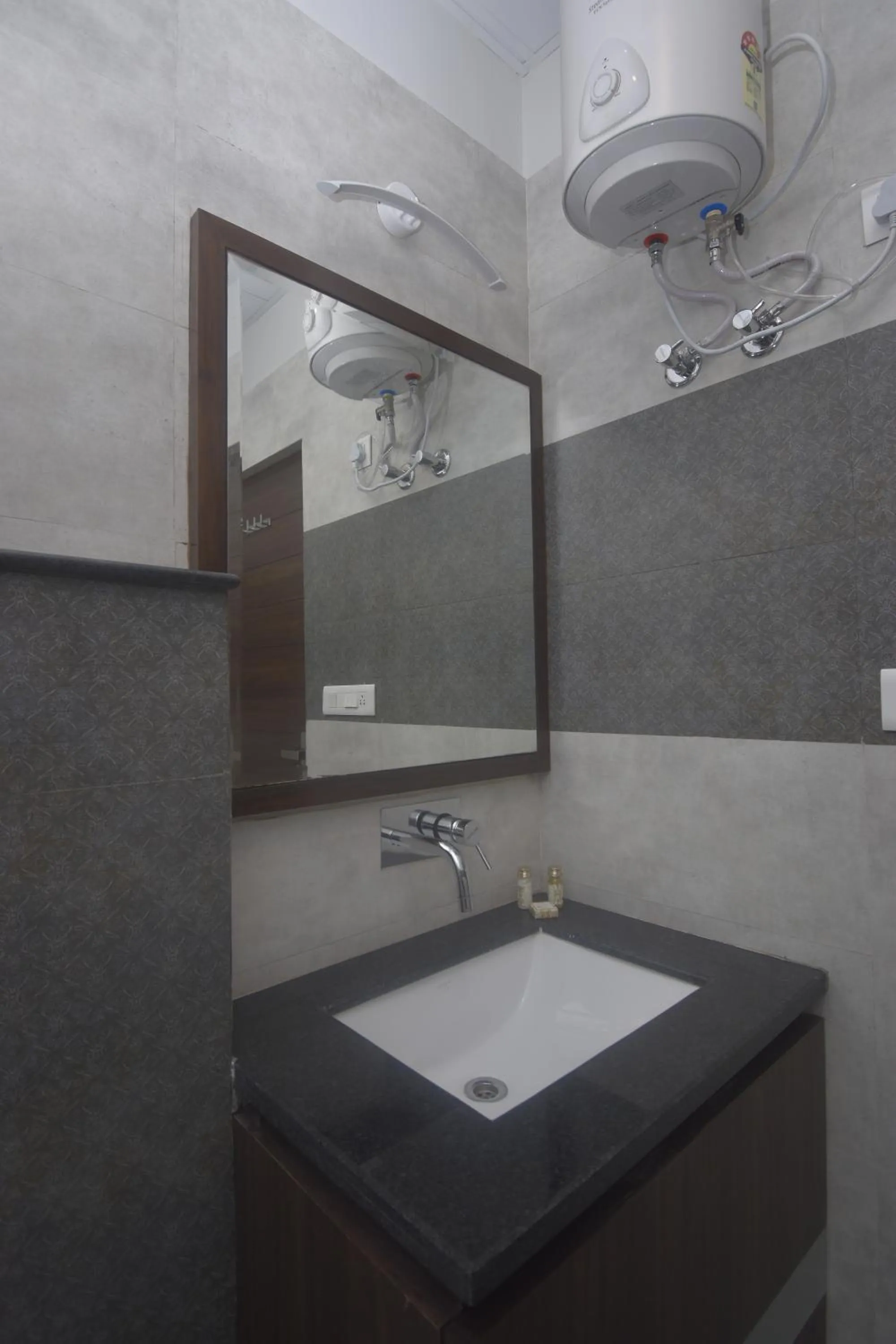 Ka10 SQUARE HOTEL & BANQUETS