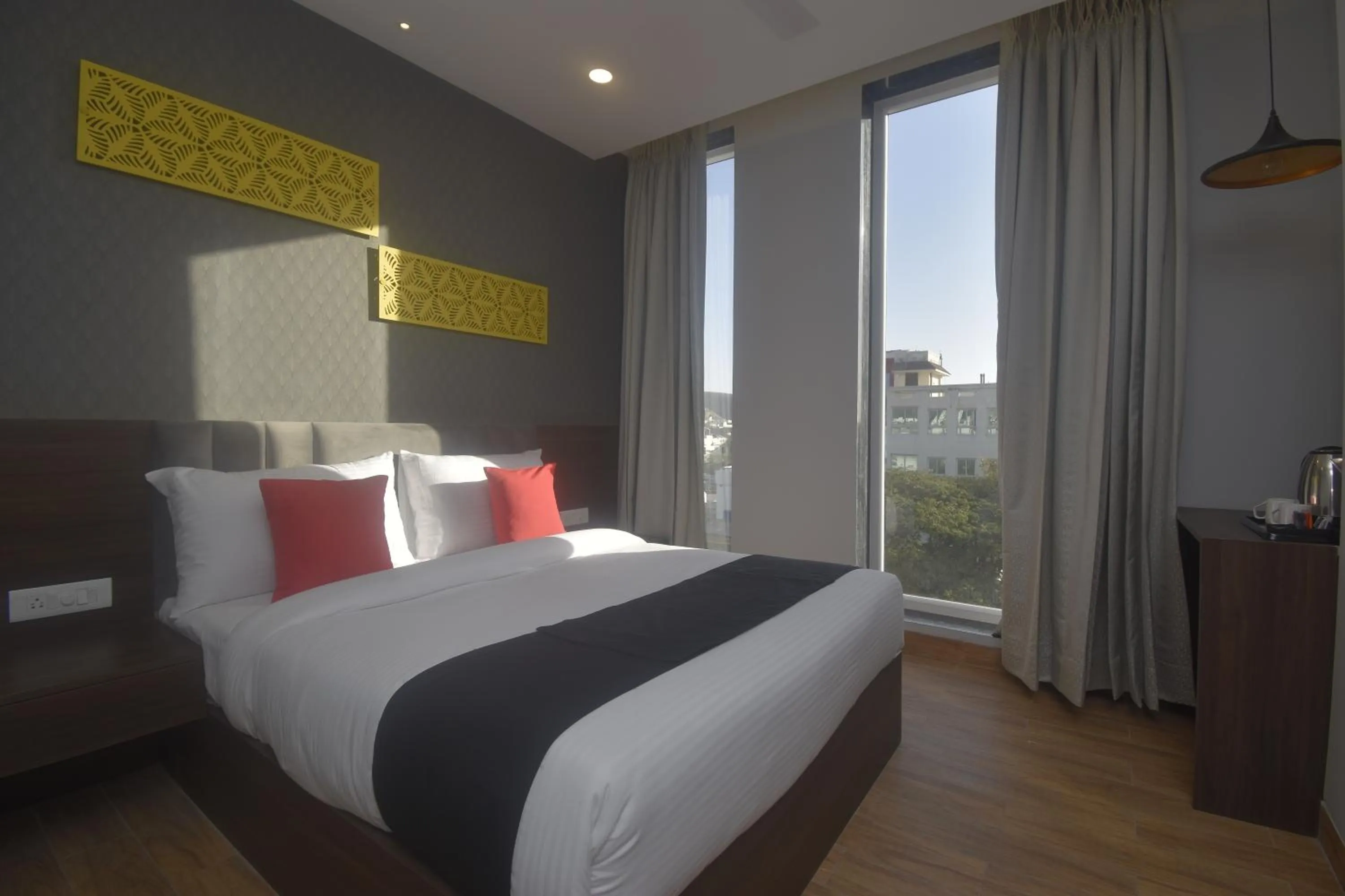 Bedroom, Bed in Ka10 SQUARE HOTEL & BANQUETS