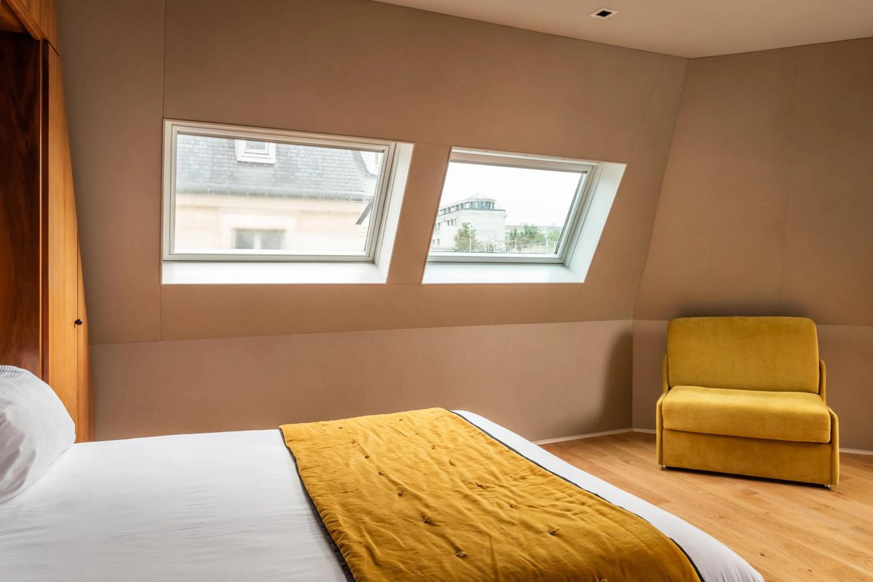 Bed in Chateaudun Opéra