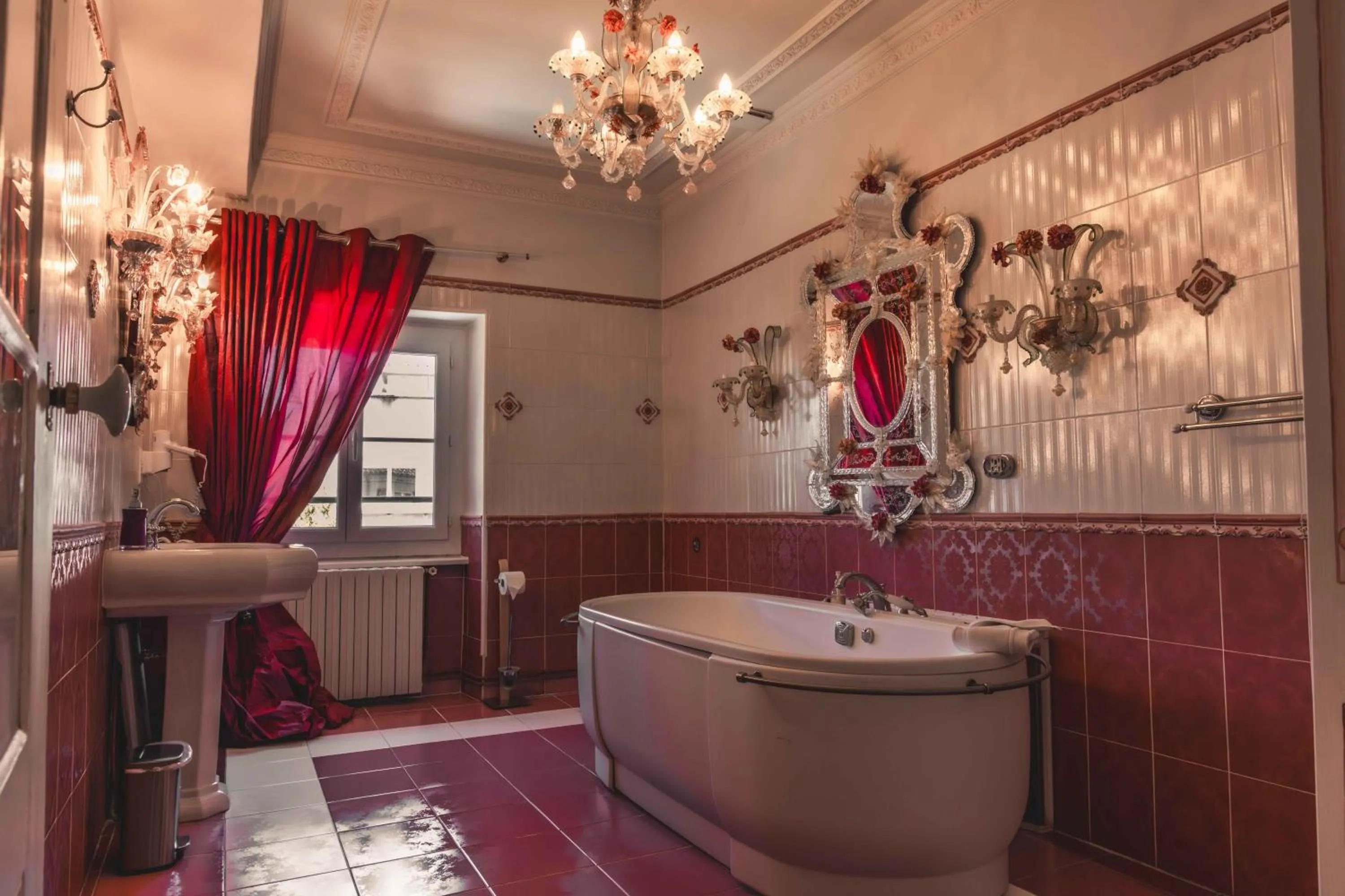Bathroom in les jardins de la fontaine