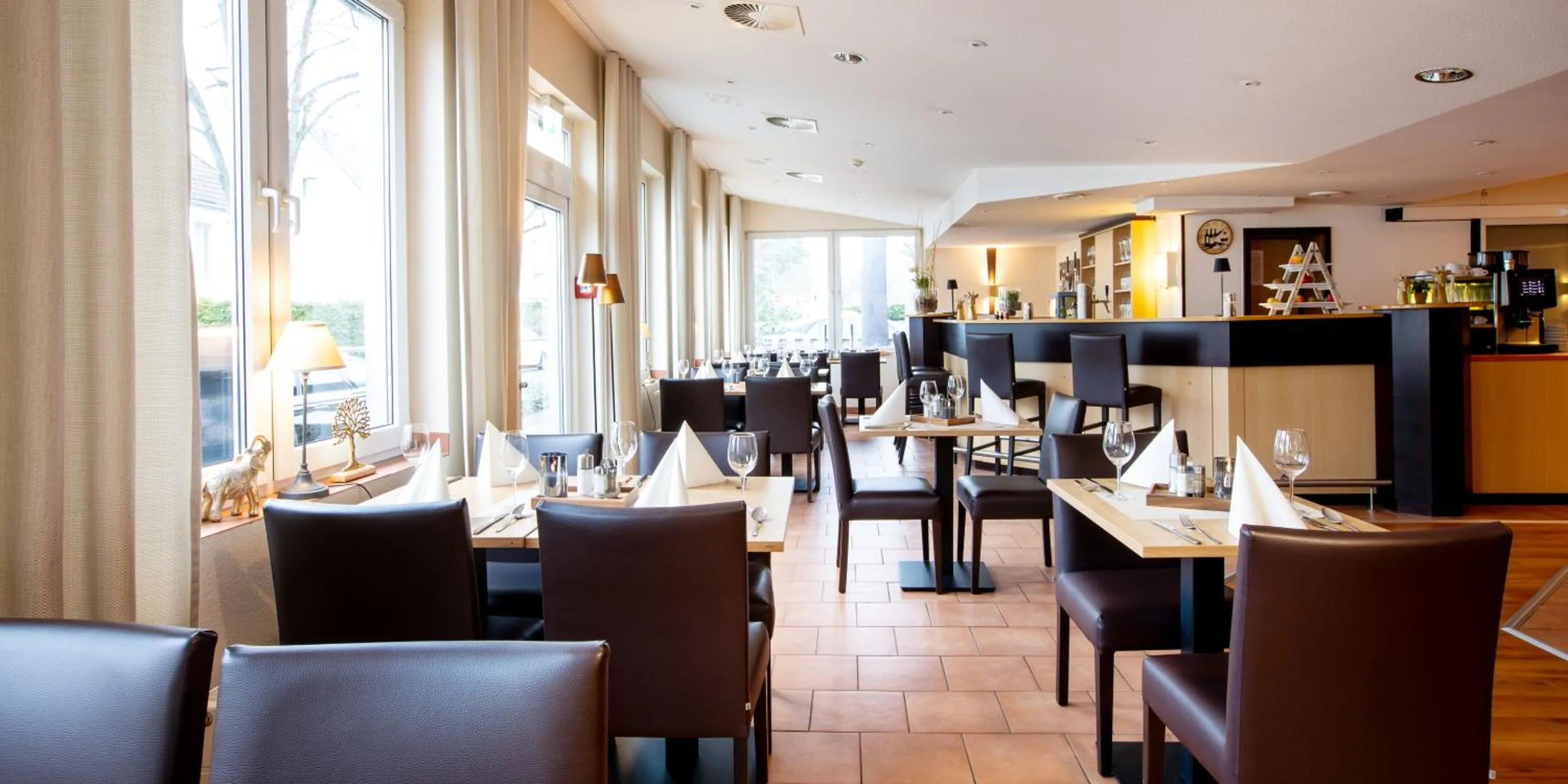 Lounge or bar in Hotel Hangelar