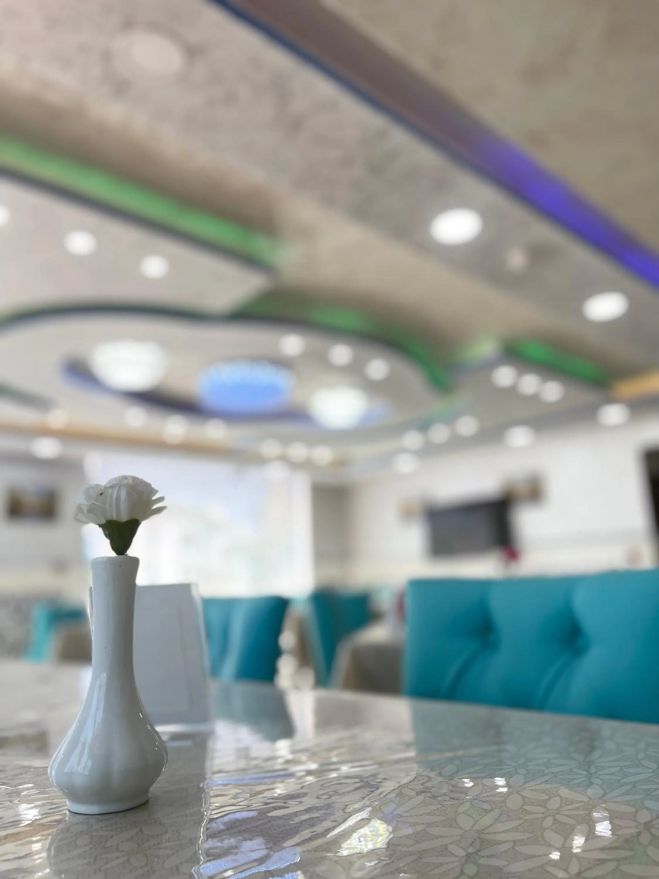 Restaurant/places to eat in The Castle Hotel