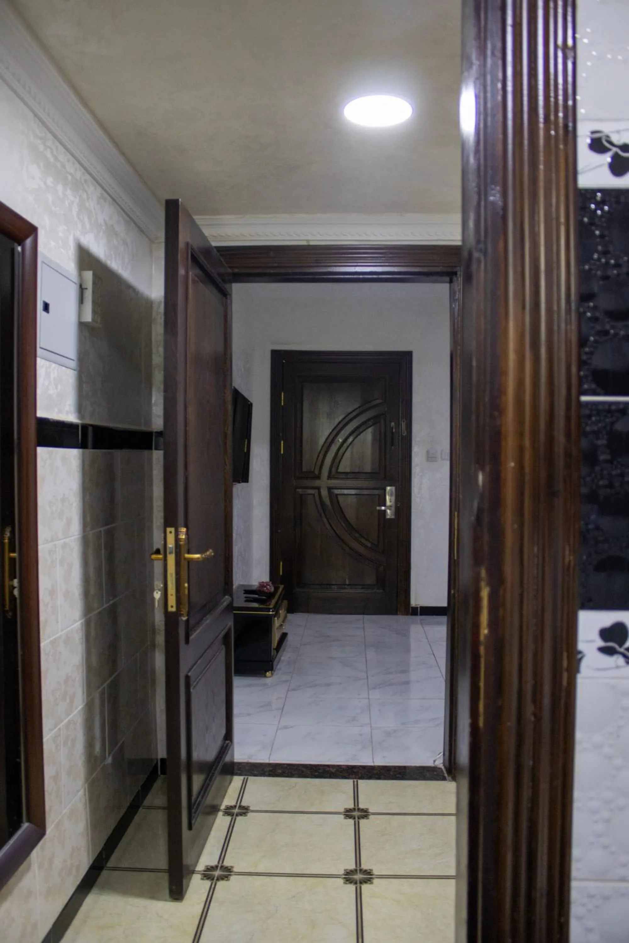 elevator in The Castle Hotel