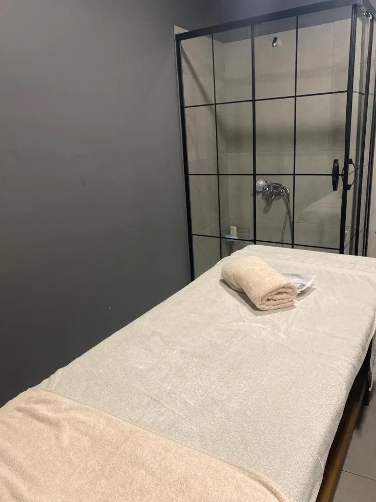 Spa and wellness centre/facilities, Bed in Ferman Apart Hotel