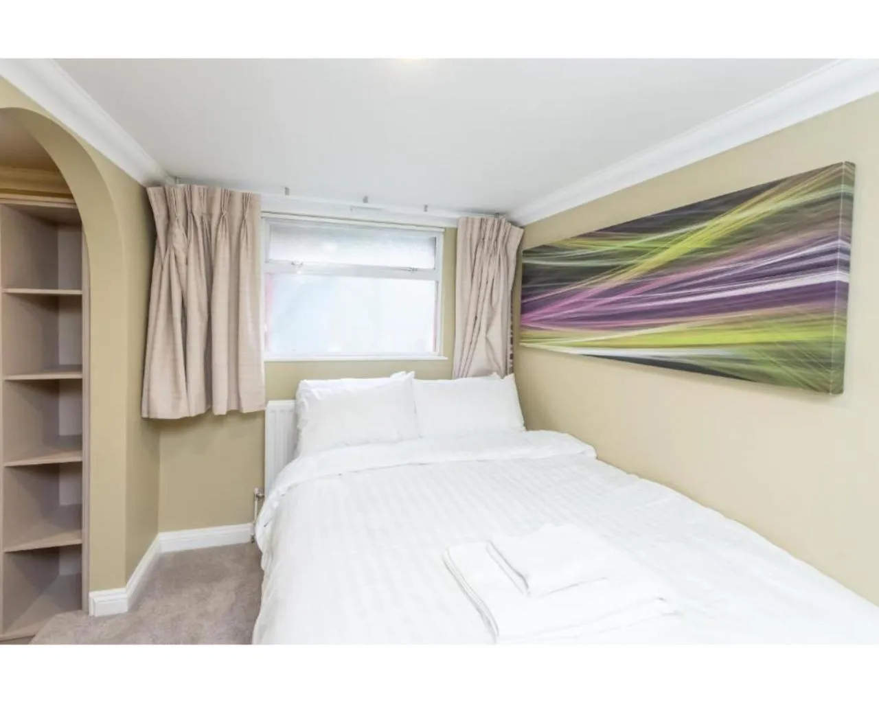 Bedroom, Bed in Uno Hotel Heathrow Windsor