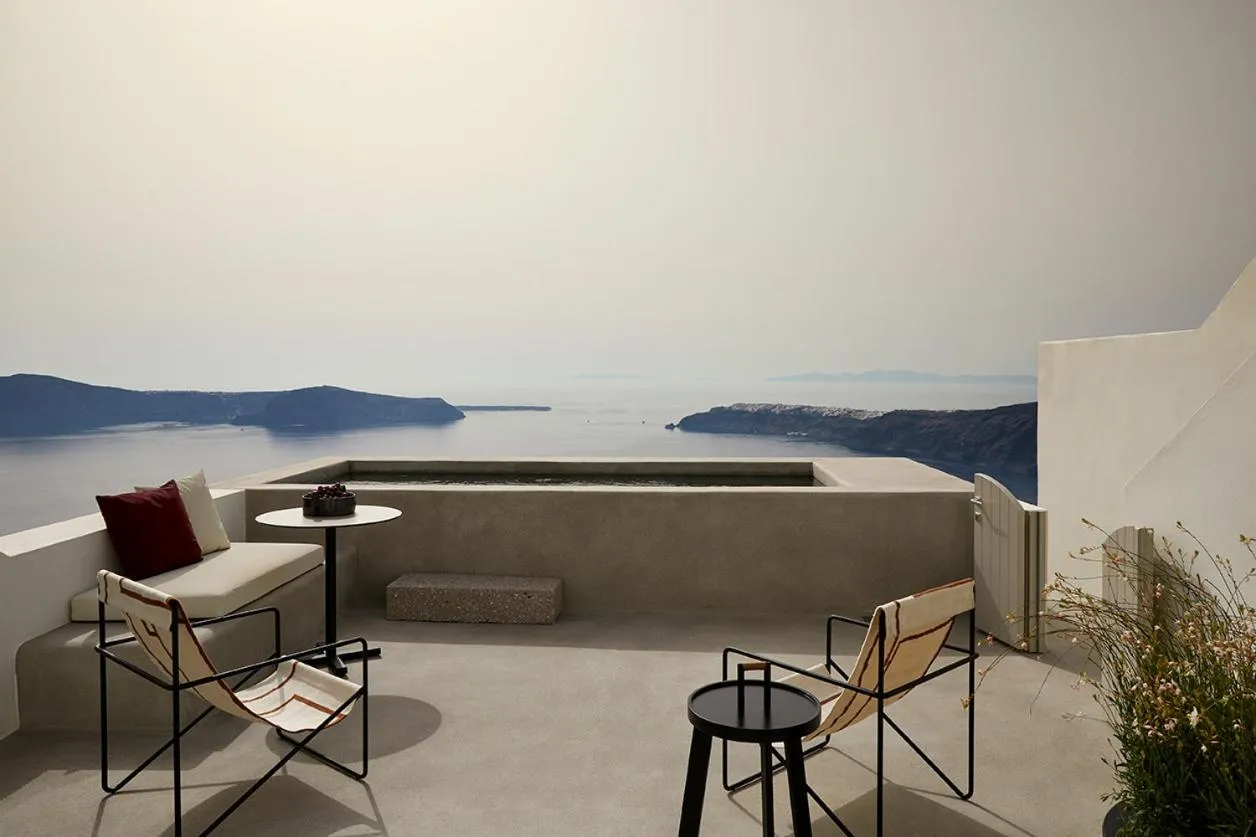 Pool view in Atoles Retreat