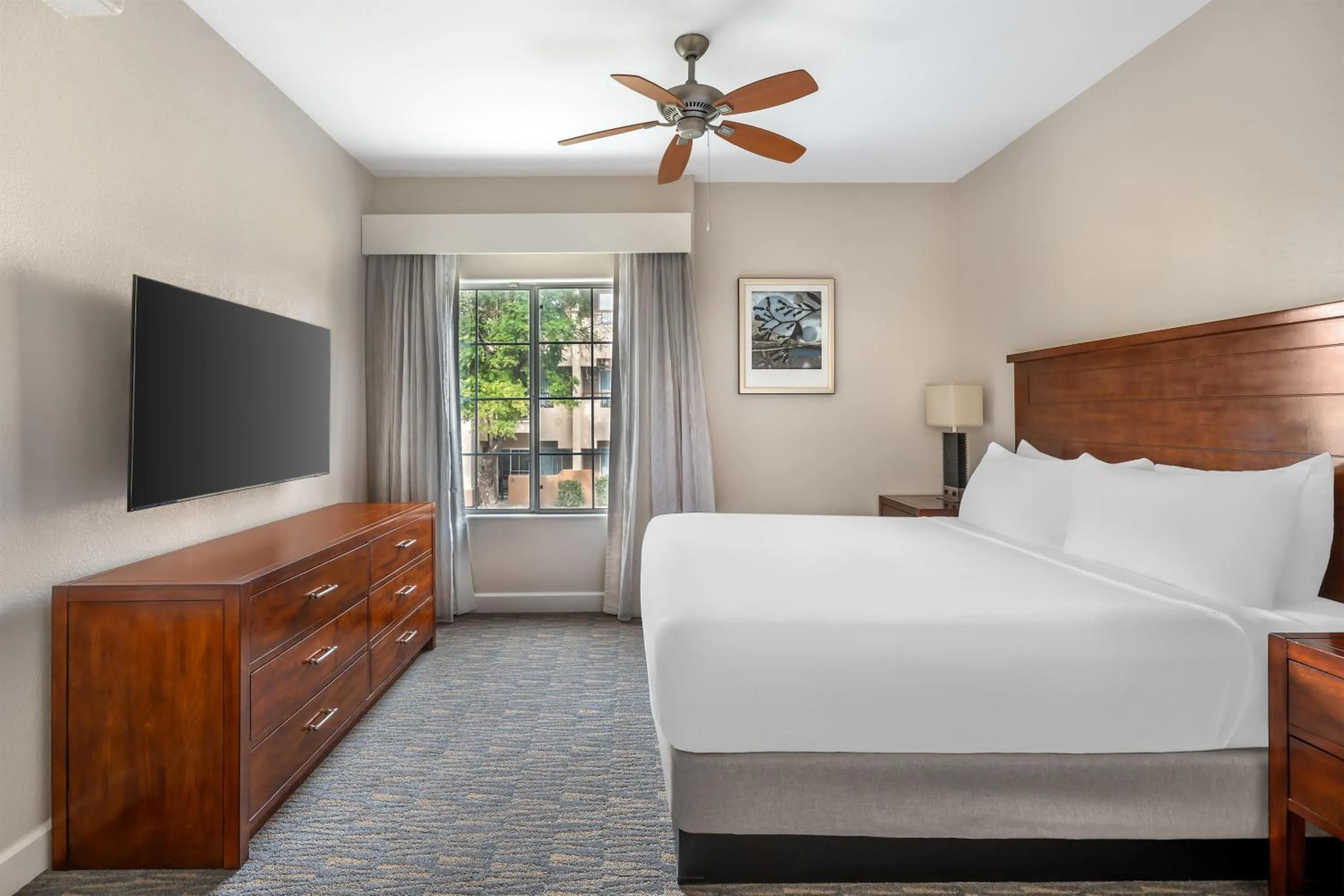 Bed in Hilton Vacation Club Scottsdale Villa Mirage