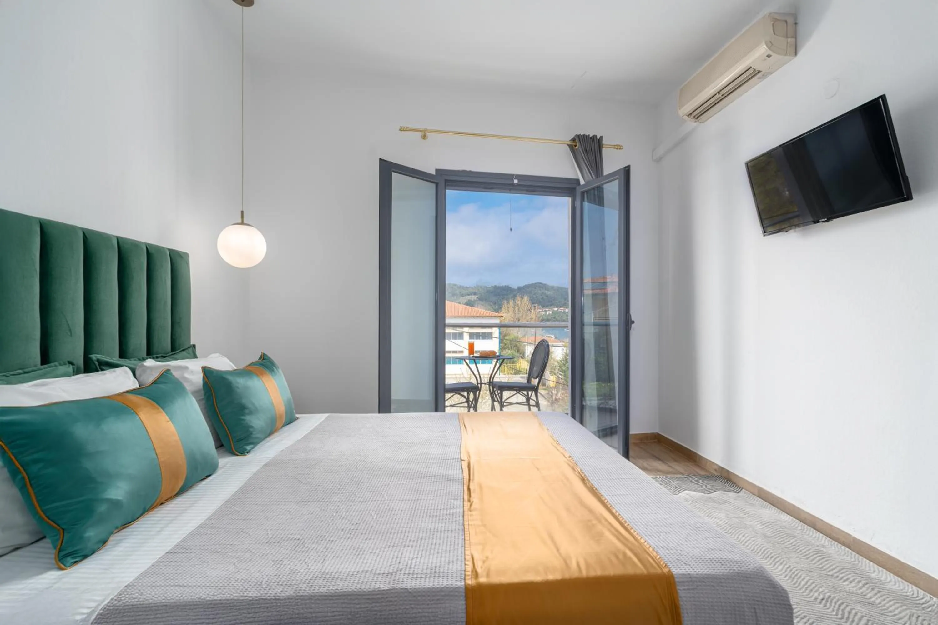 Bed in MR P. Boutique Residence