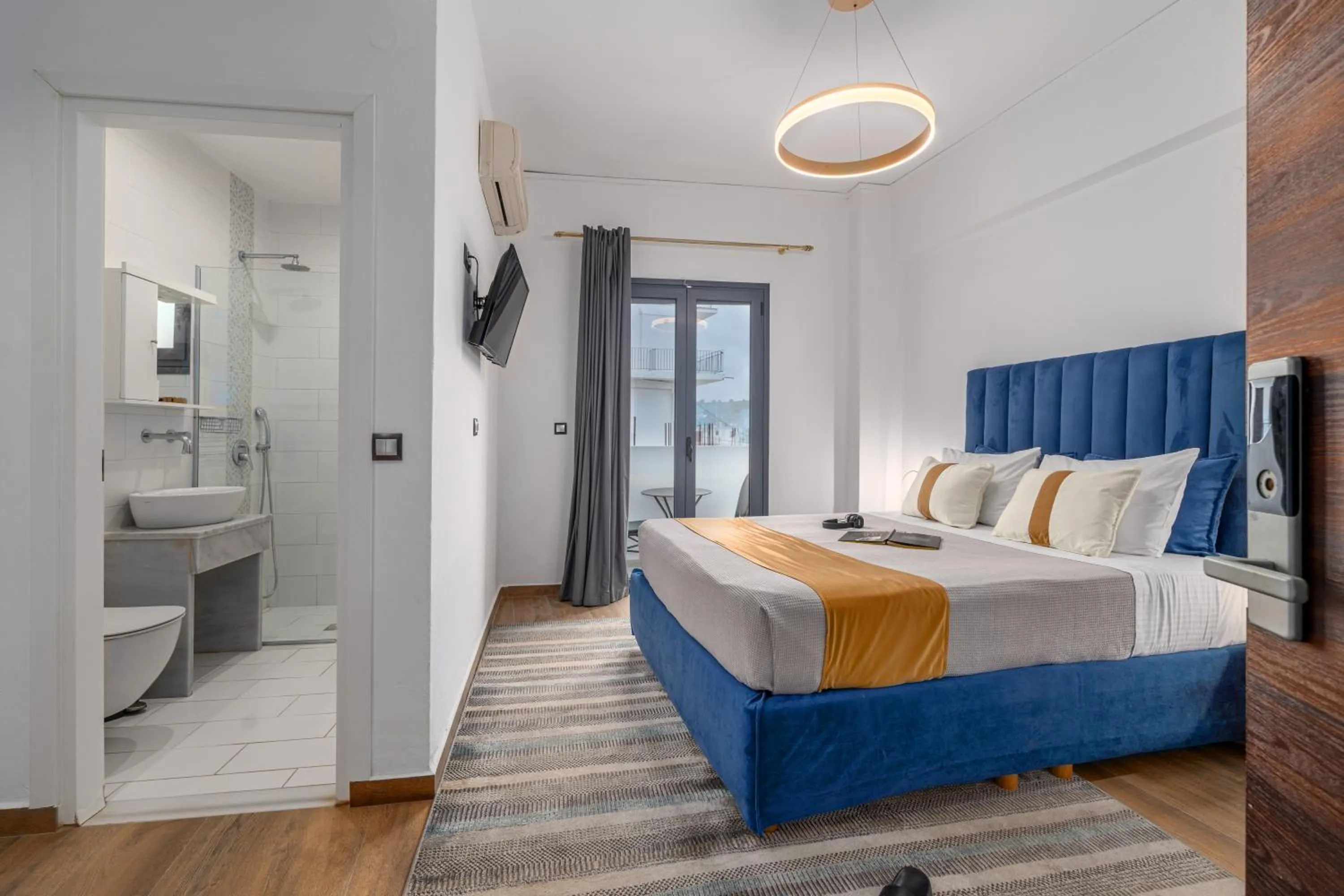 Bed in MR P. Boutique Residence