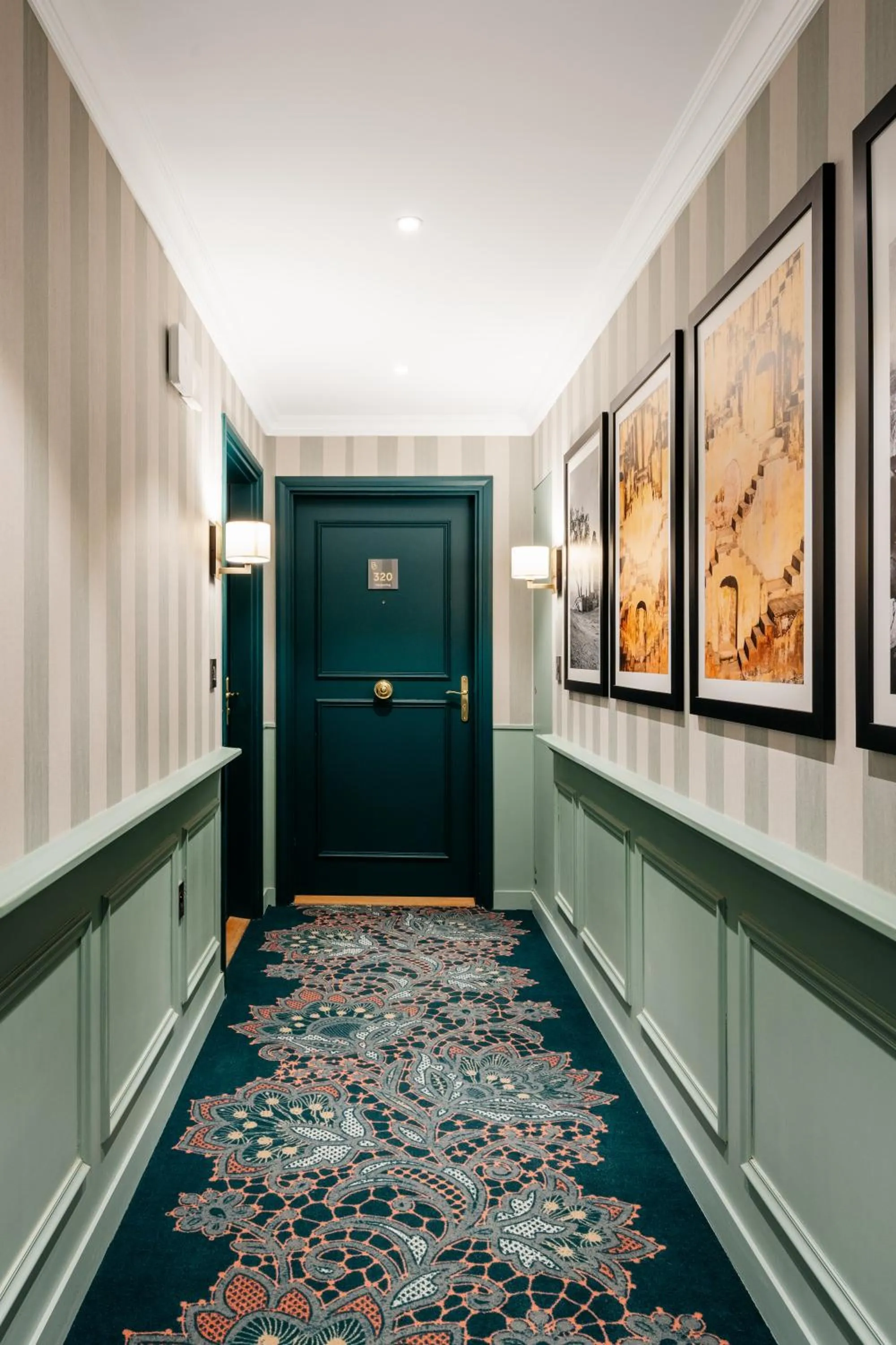 Lobby or reception in Edgar Suites Levallois – Jules Verne