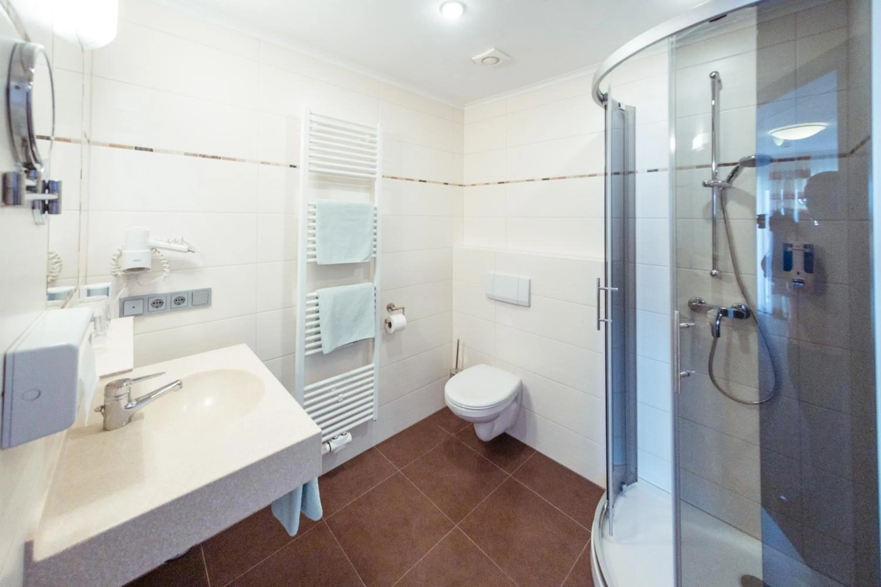 Shower in Hotel Sonnental