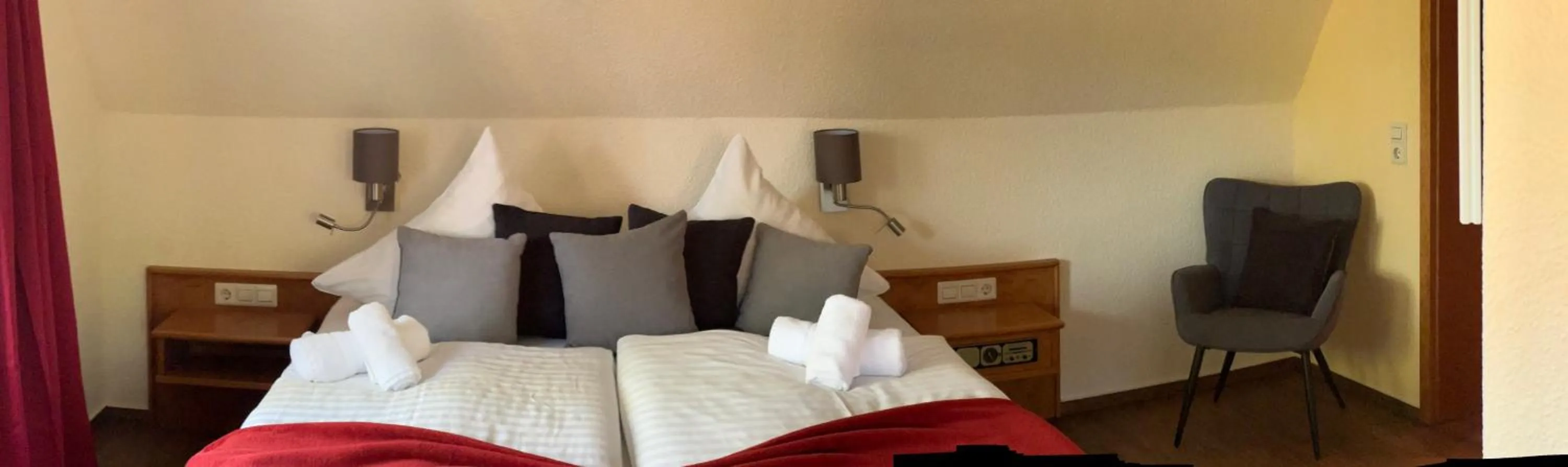 Photo of the whole room, Bed in Ihr Ferien Hotel Brunnenhof
