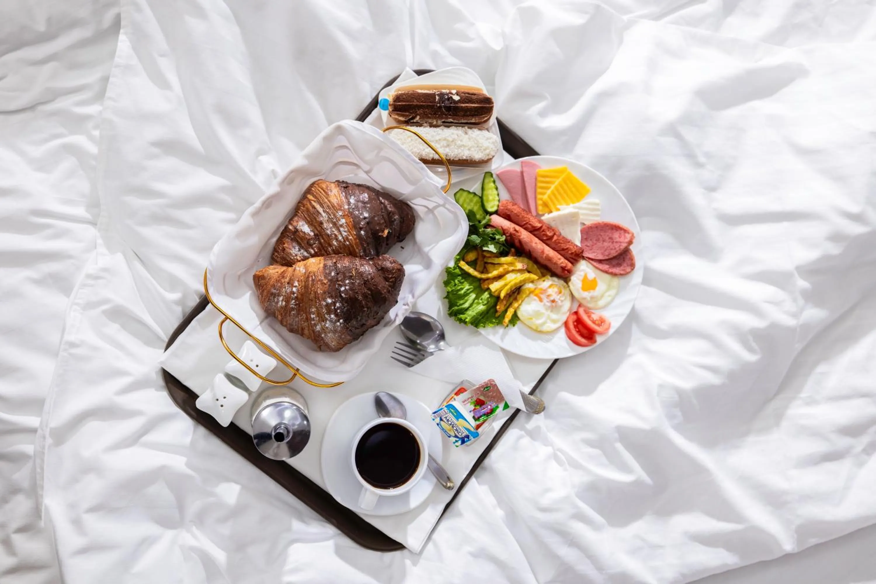 Breakfast in Art Regency Premium Hotel, Free Airport Shuttle Service