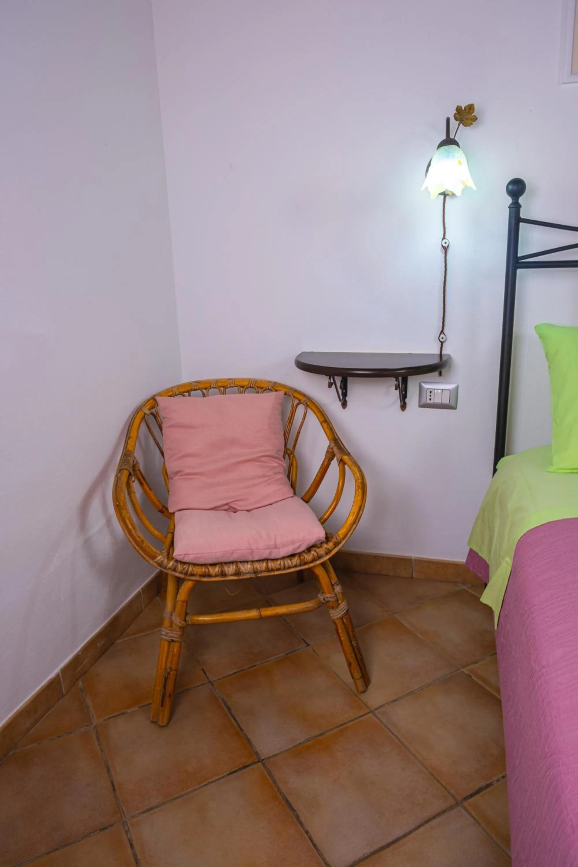 Photo of the whole room in Funtana'e Mari