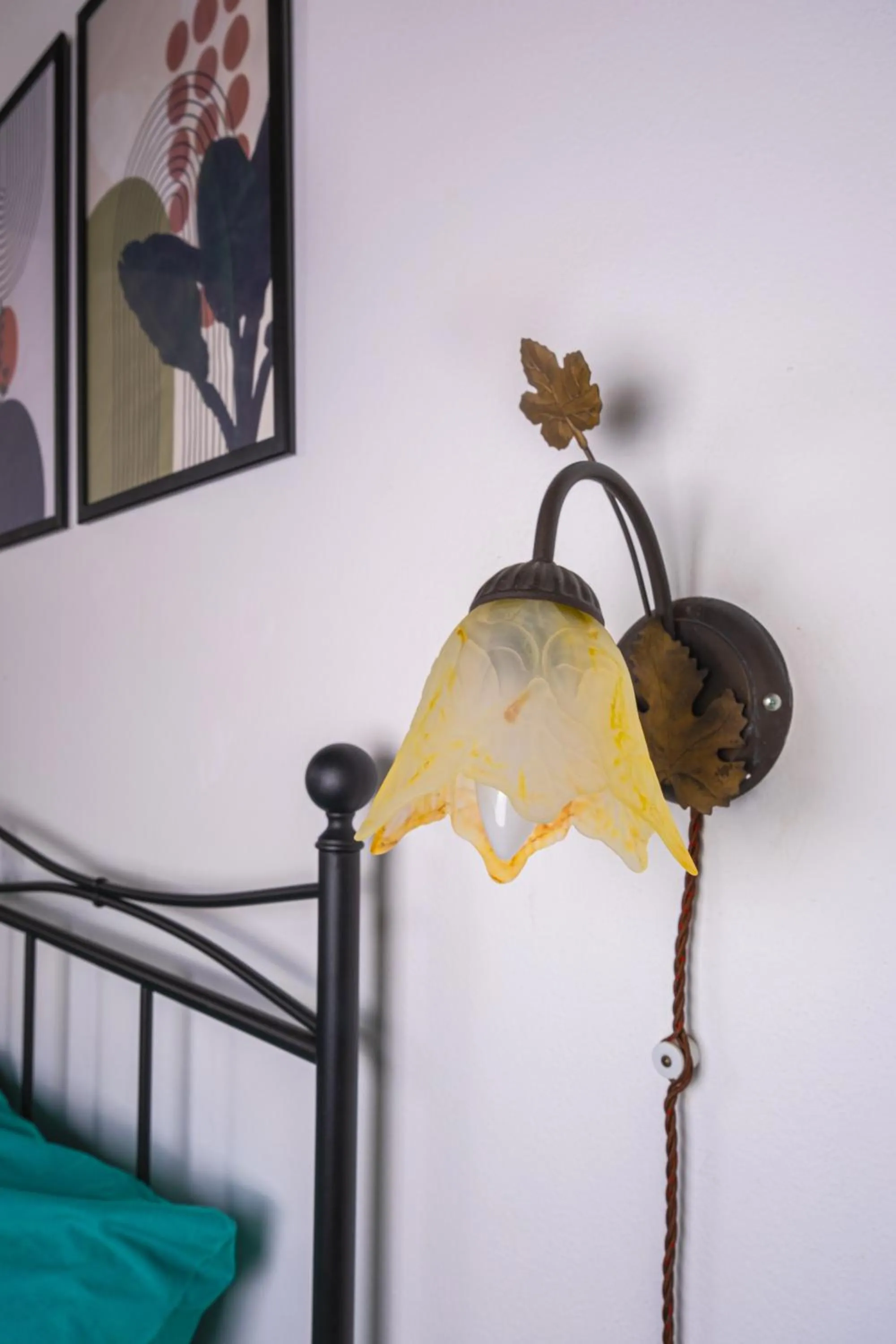 Decorative detail in Funtana'e Mari