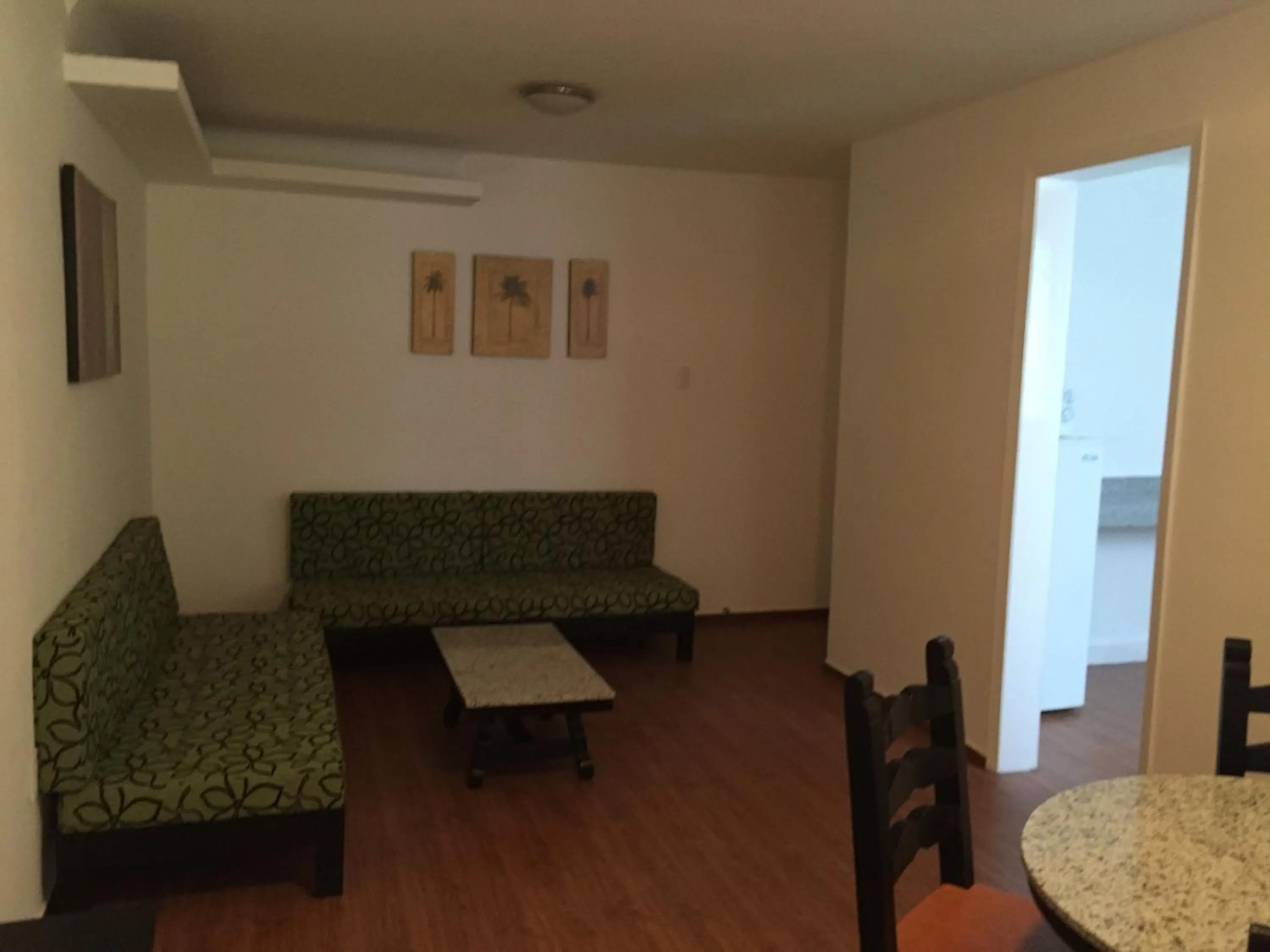 Seating area in Suites Havre