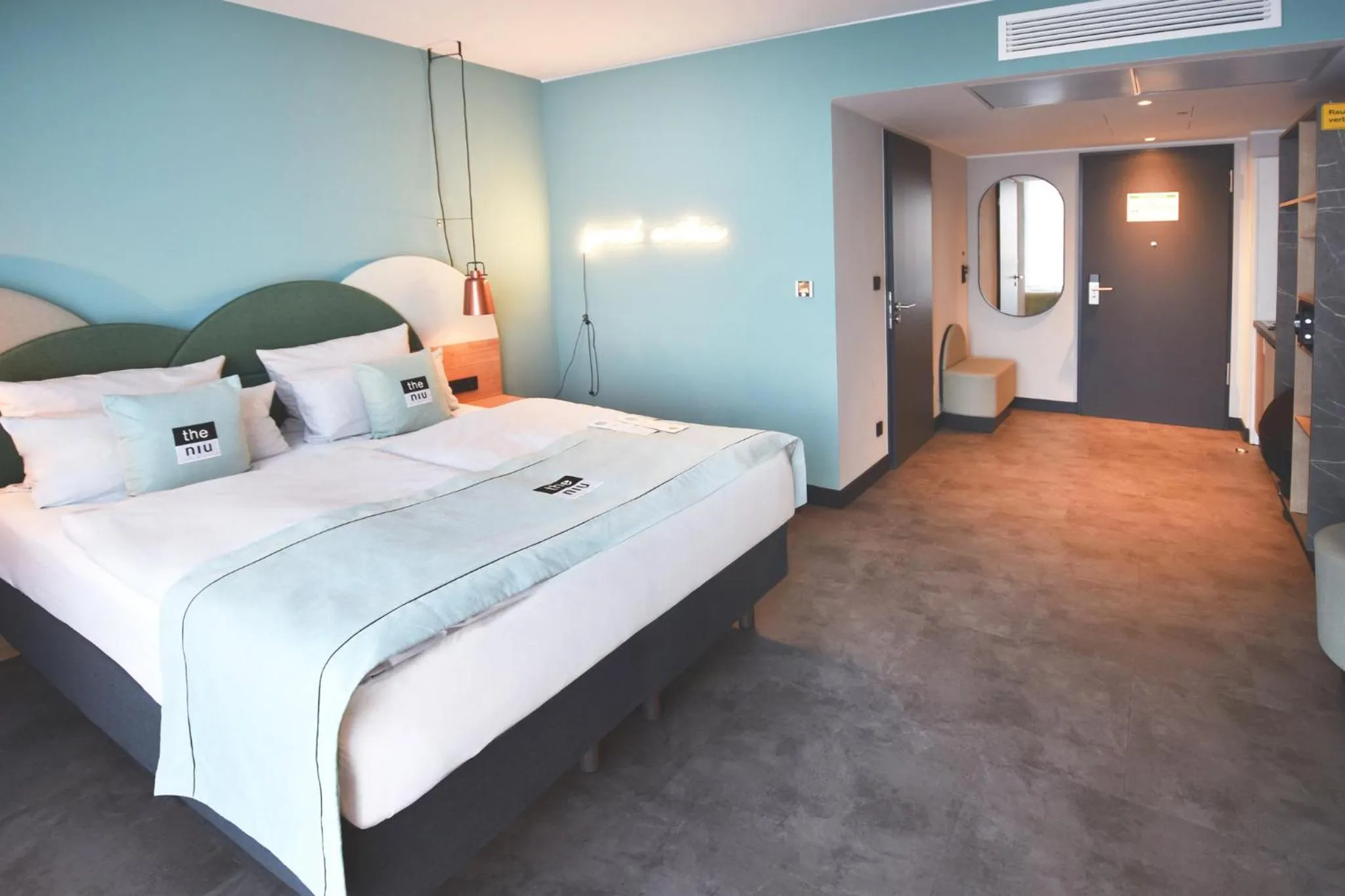 Photo of the whole room, Bed in Holiday Inn - the niu, Cure Erlangen by IHG