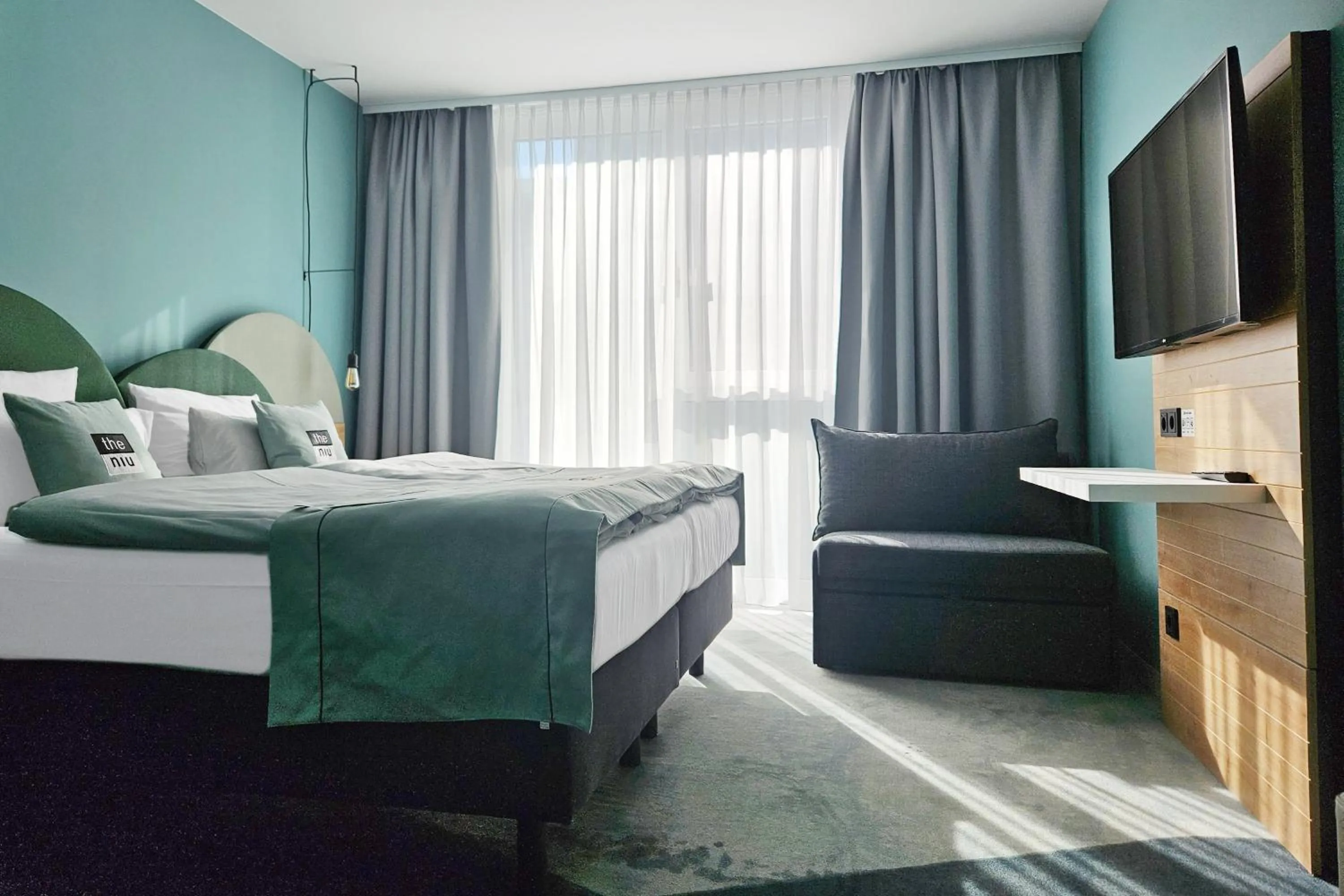 Photo of the whole room, Bed in Holiday Inn - the niu, Cure Erlangen by IHG