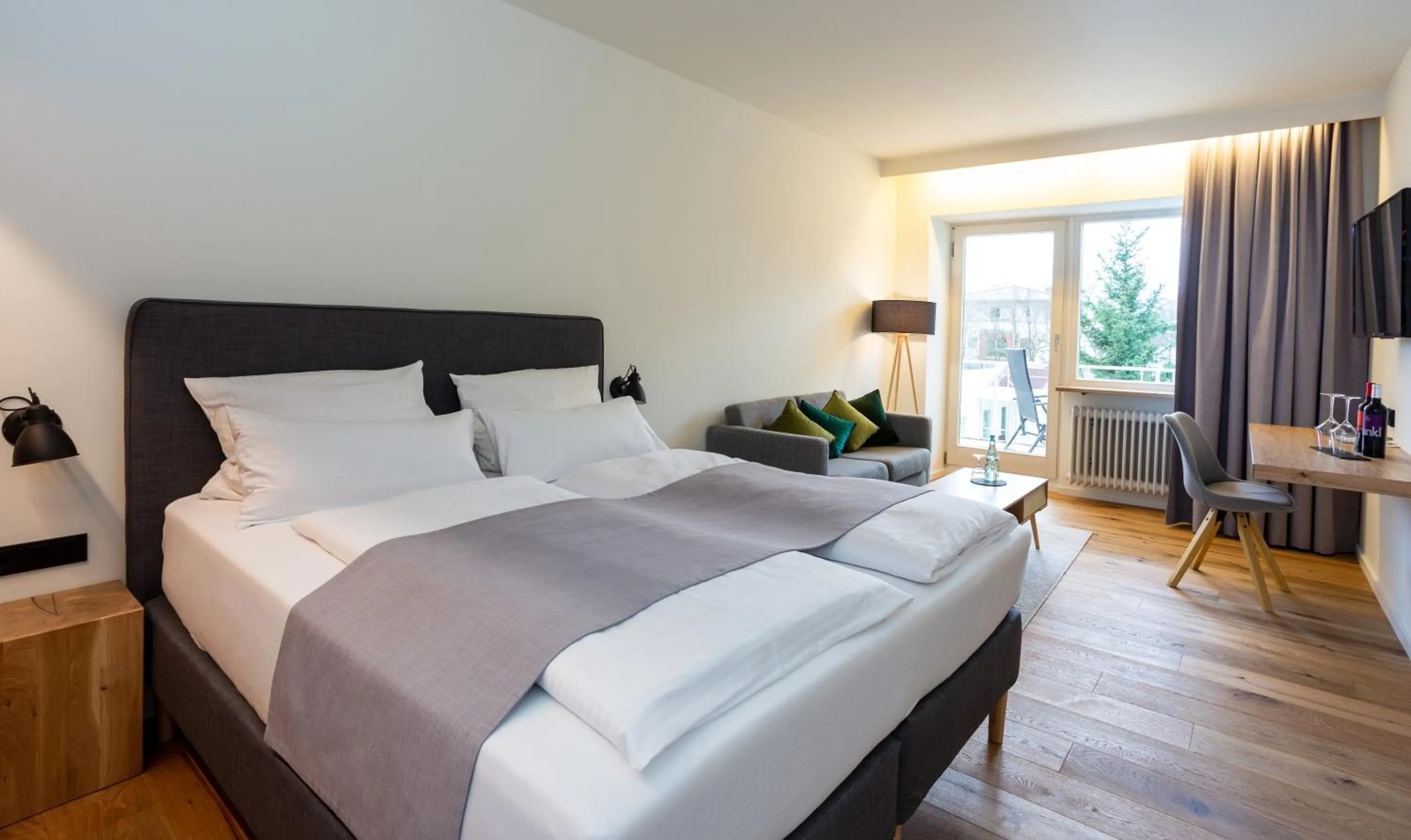 Bedroom, Bed in Das Parkhotel