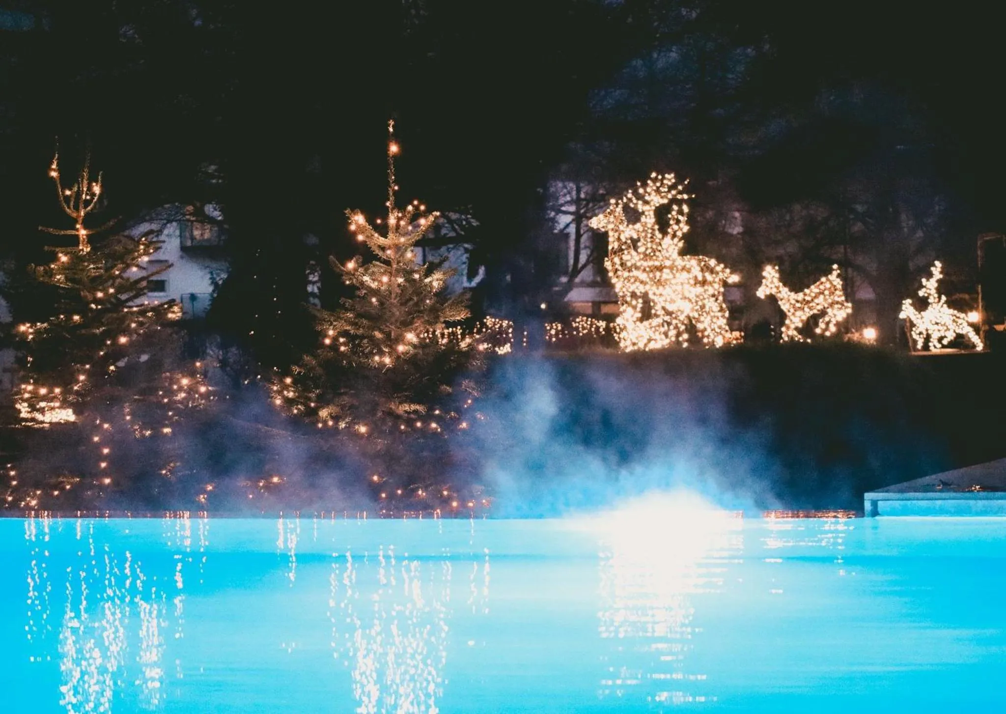 Swimming pool in Das Parkhotel