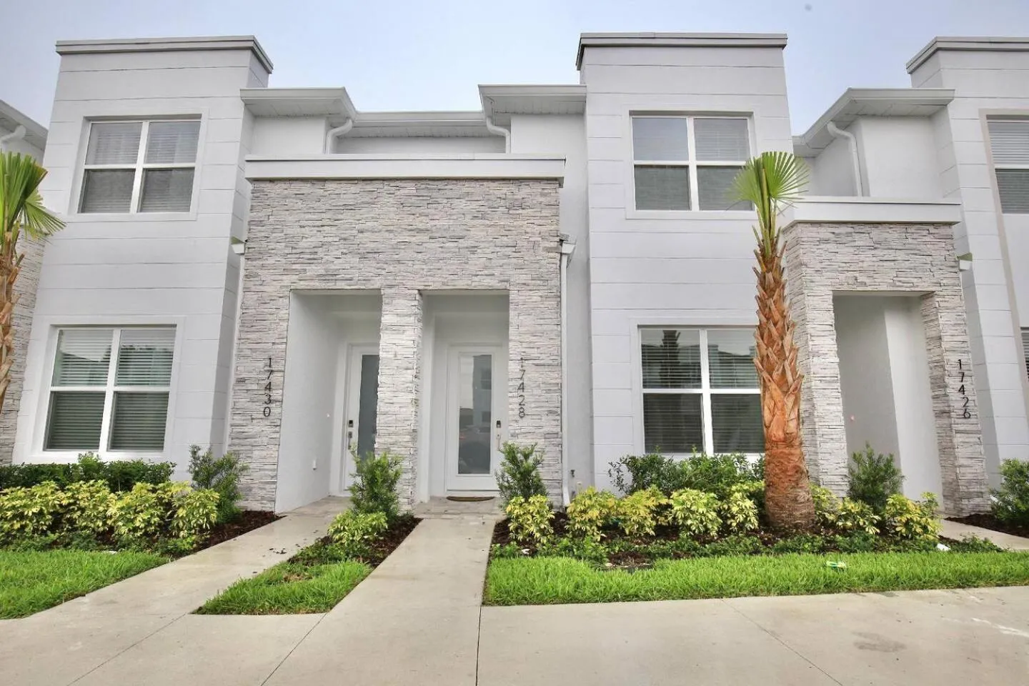 Amazing 3 bedroomloft townhouse in Hidden Forest, with private pool!