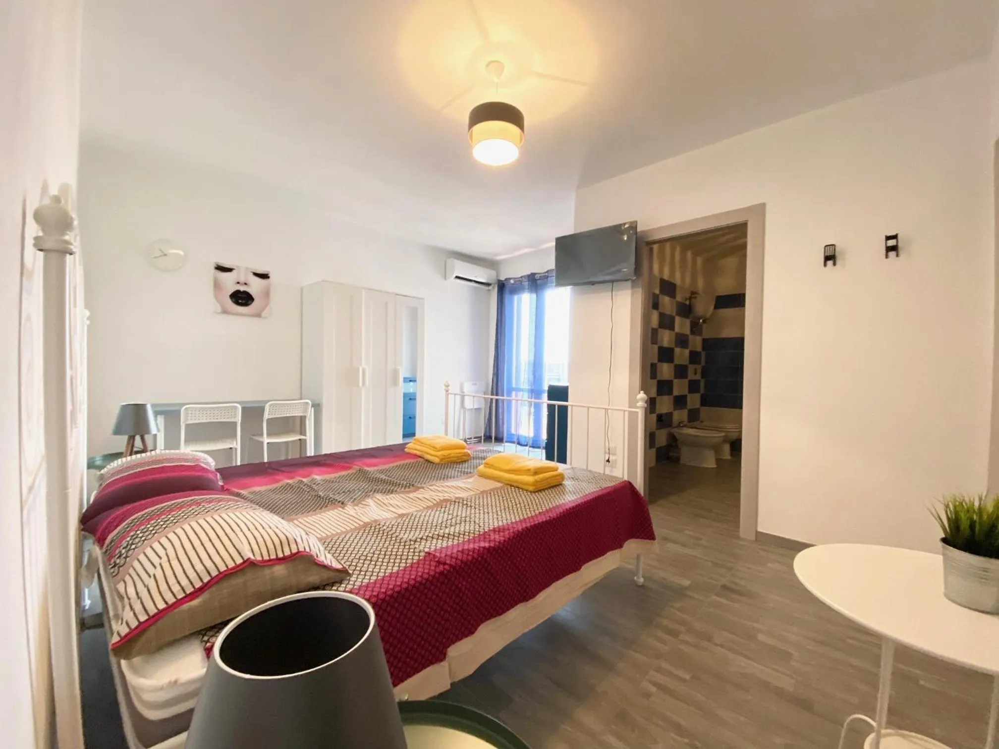 Bed in 35 Passi dal mare B&B