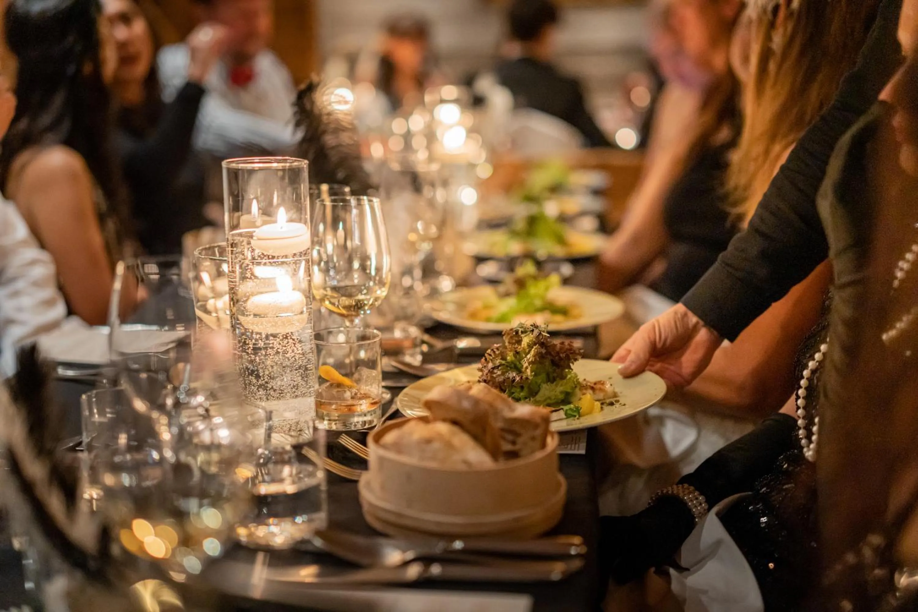 Restaurant/places to eat in Unique Hotel Post