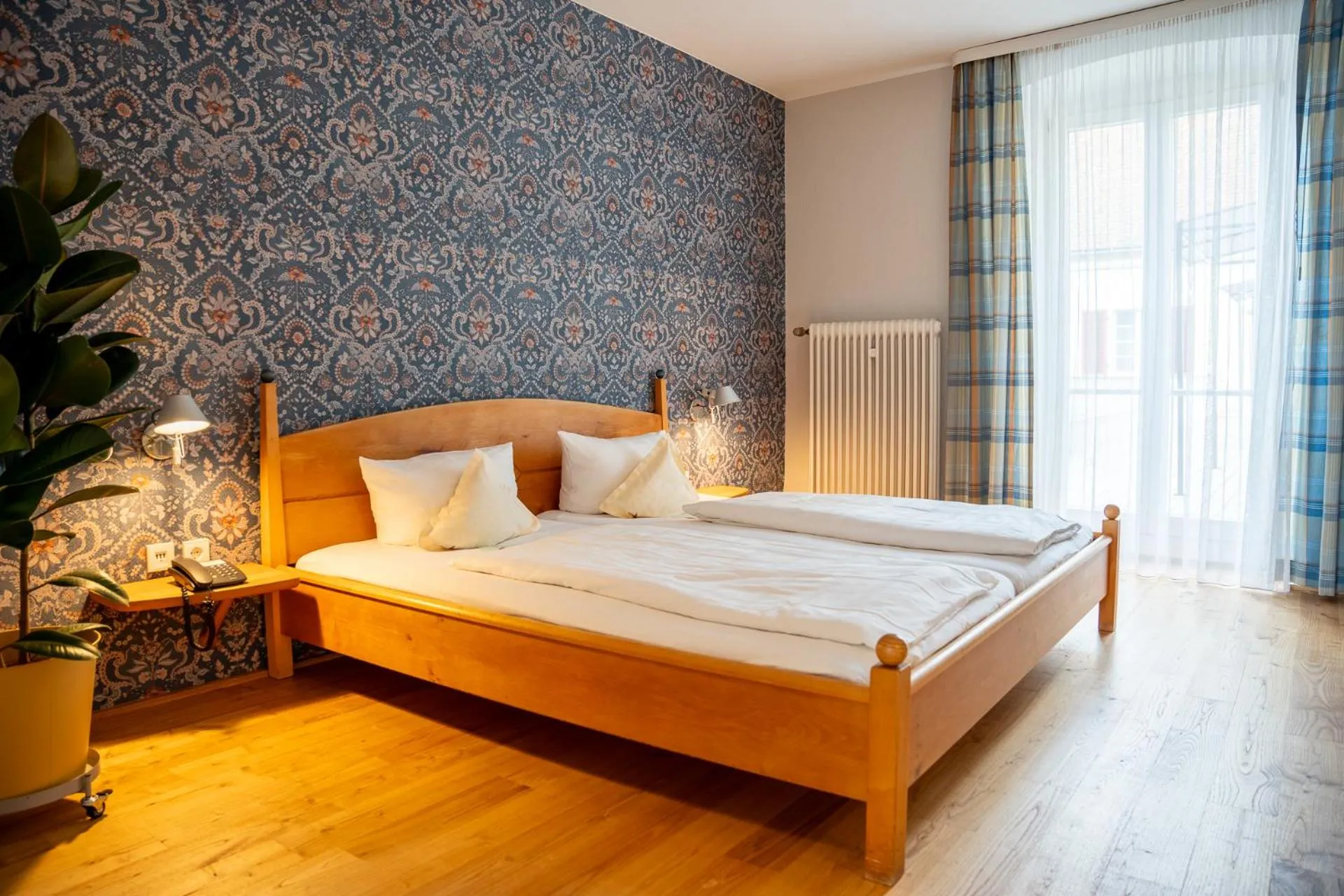 Photo of the whole room, Bed in Genusshotel Alte Post