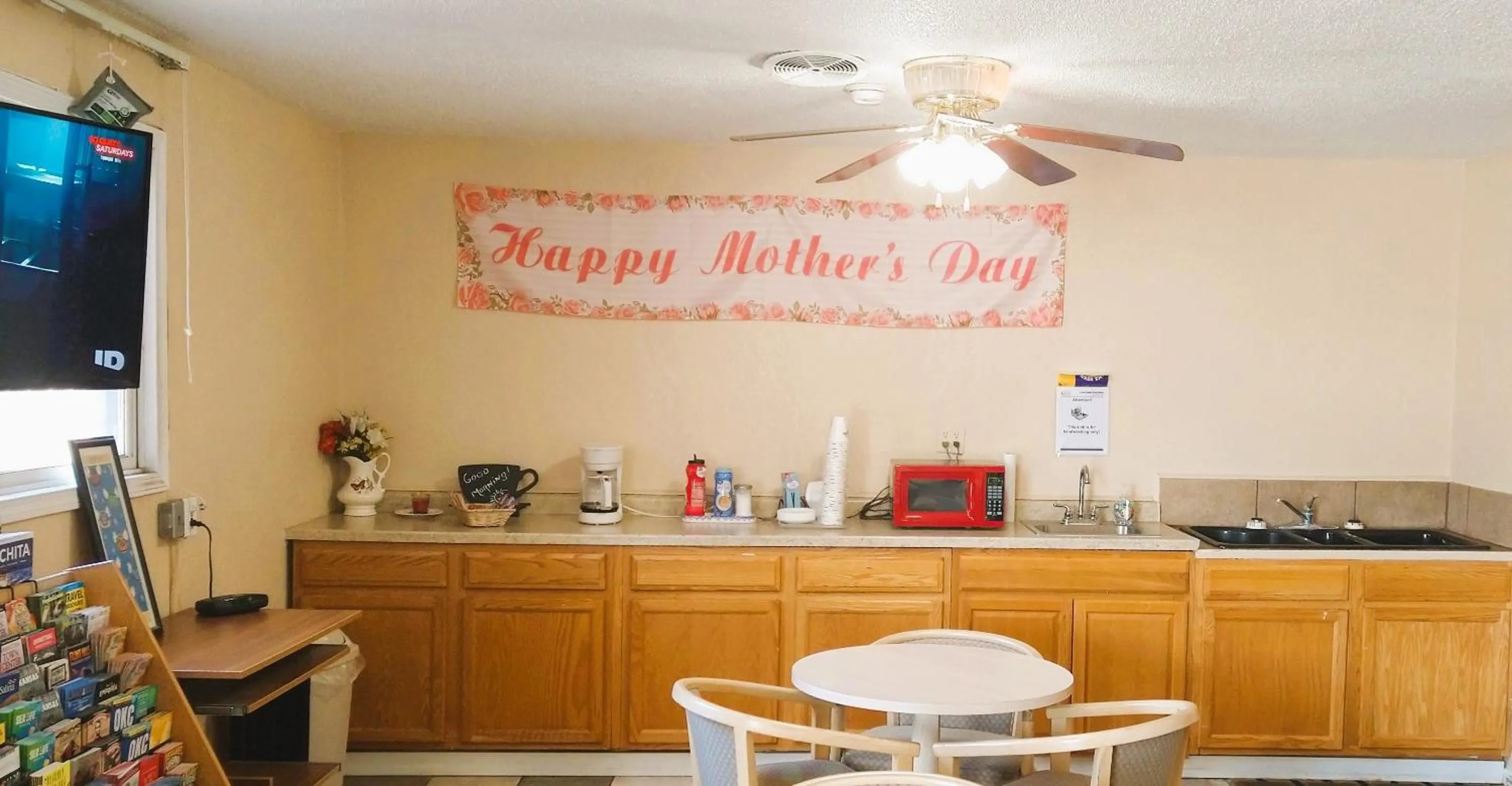 Coffee/tea facilities in Grandview Plaza Inn
