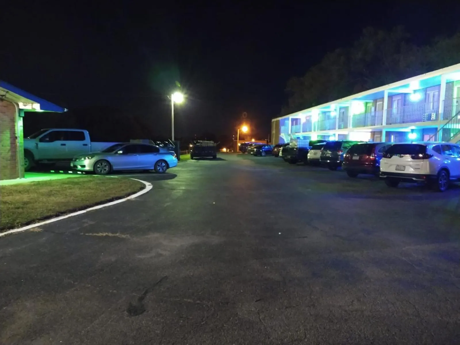 Property building in Grandview Plaza Inn