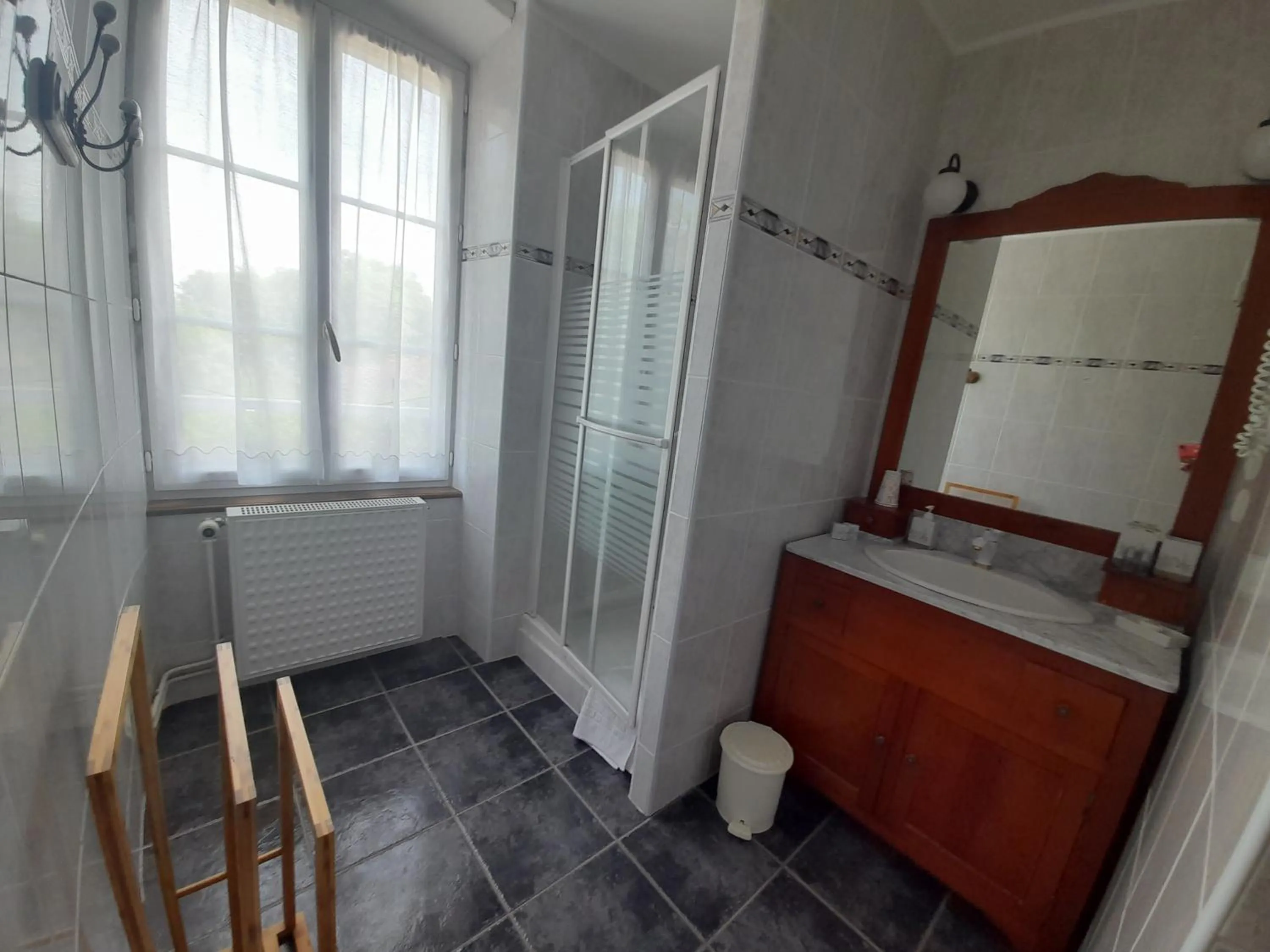 Shower in La maison de Maria