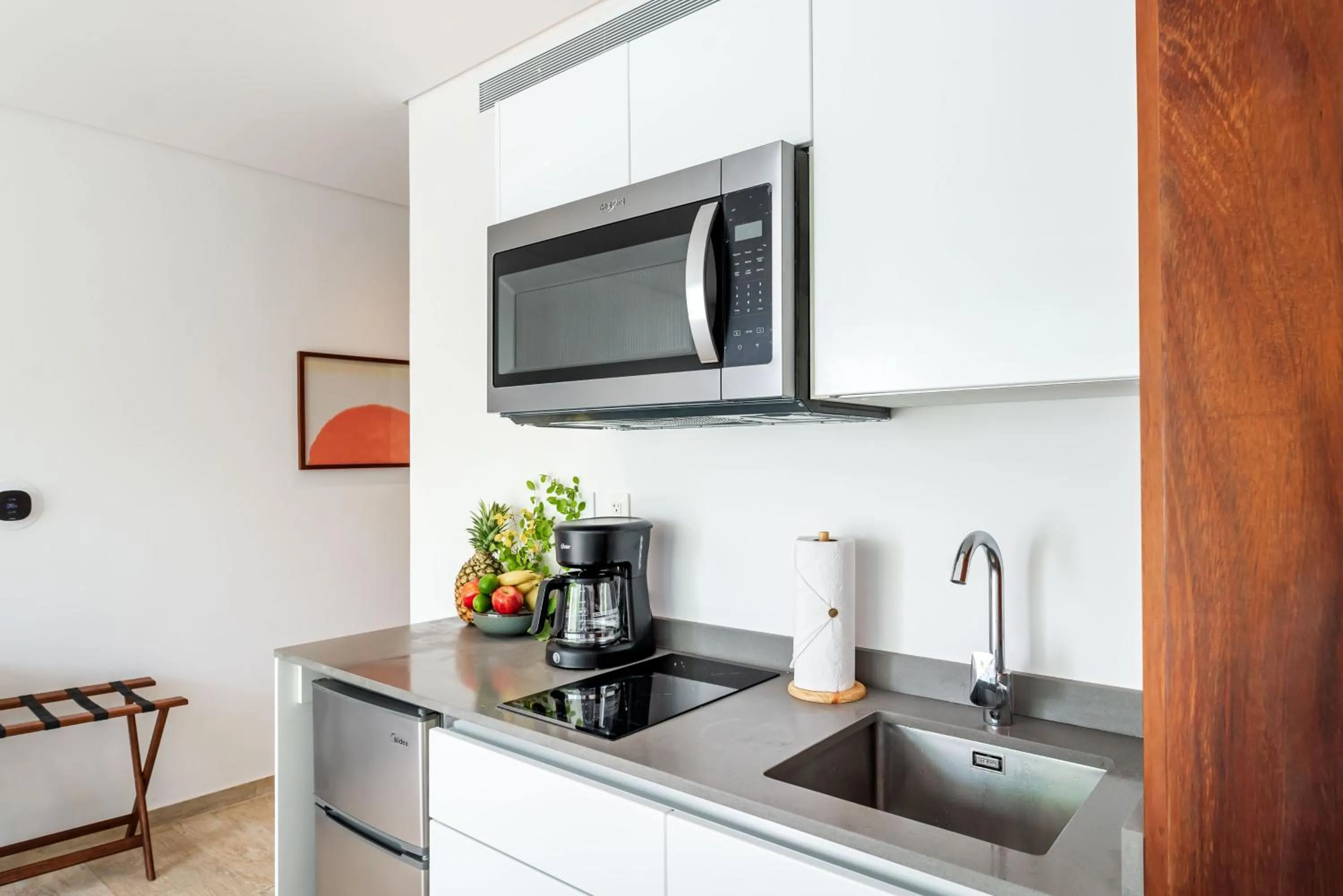 Kitchen or kitchenette in Central Park Lagunas by Sandy Powerful