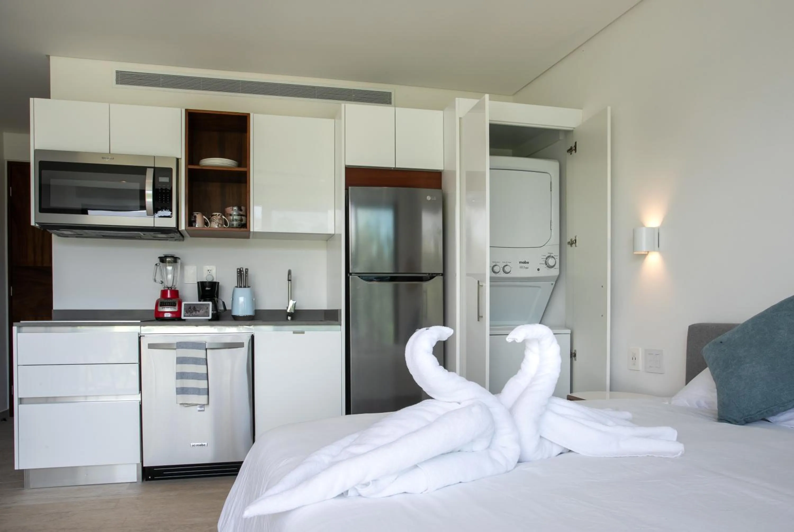 Kitchen or kitchenette, Bed in Central Park Lagunas by Sandy Powerful