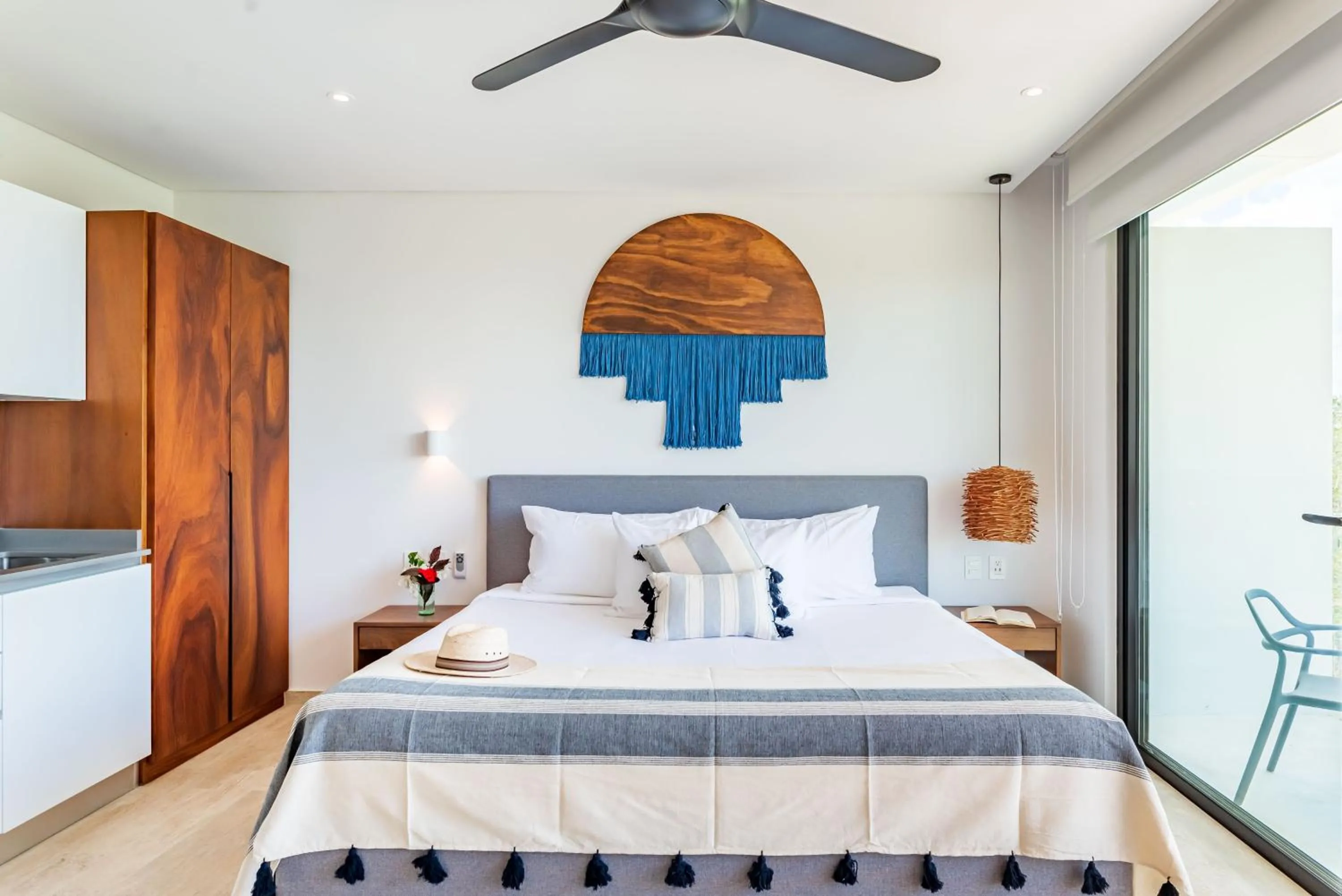 Bed in Central Park Lagunas by Sandy Powerful