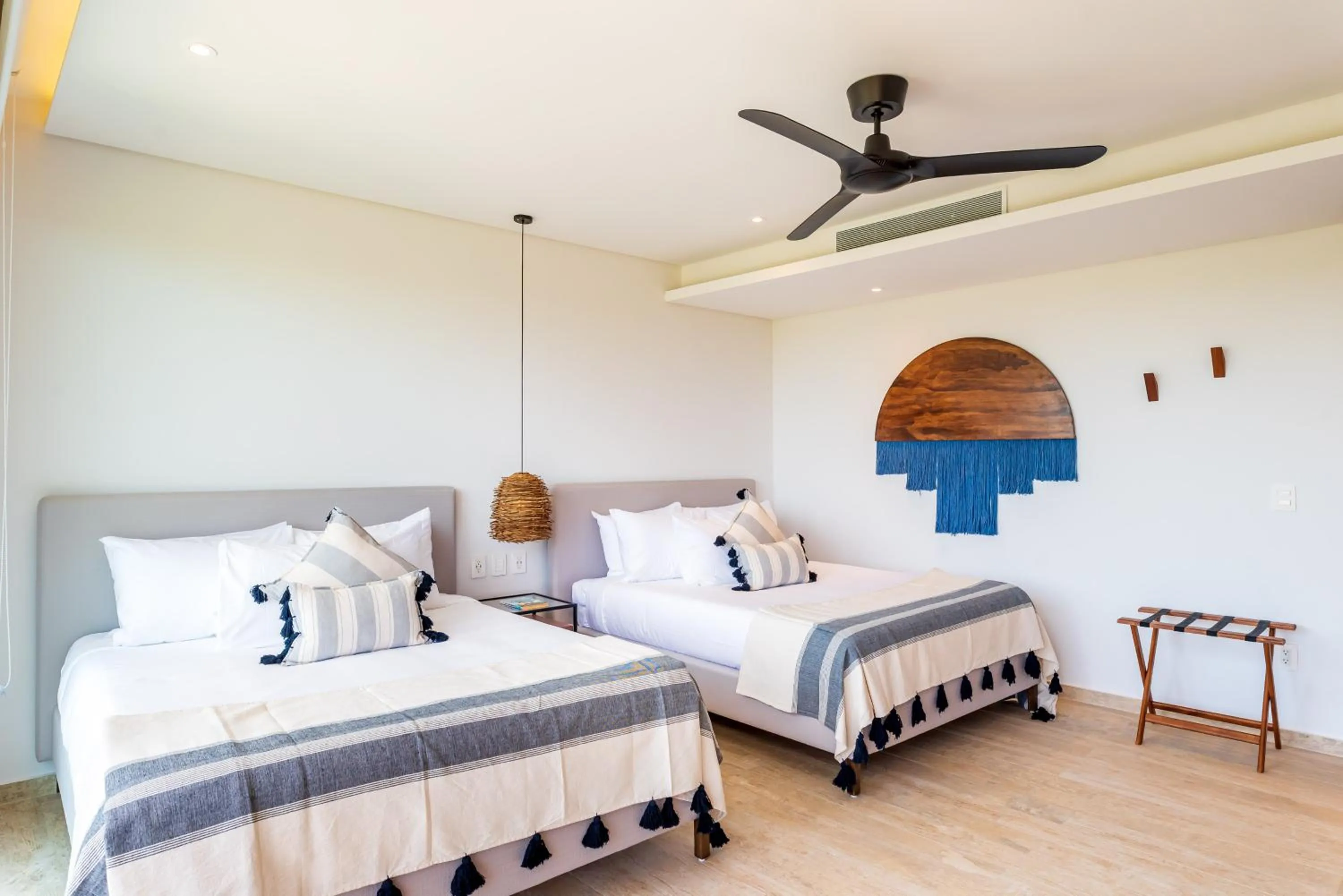 Bedroom, Bed in Central Park Lagunas by Sandy Powerful