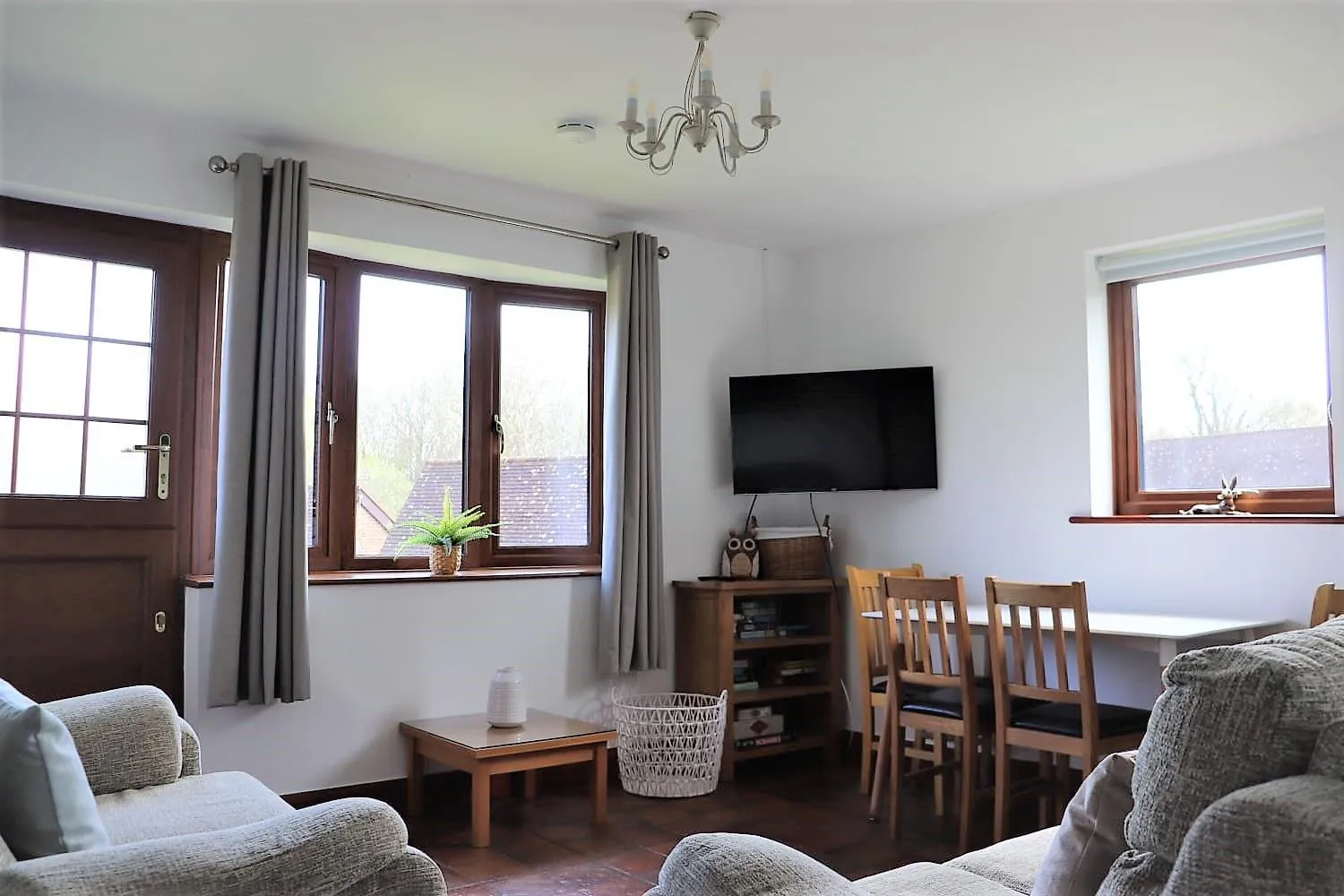 Dining area in Glyndley Manor Cottages