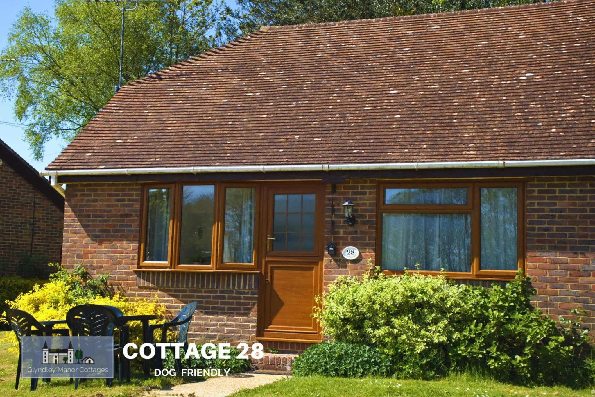 Property building in Glyndley Manor Cottages