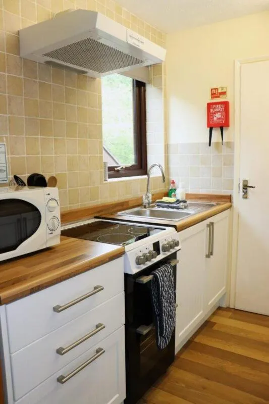 Kitchen or kitchenette in Glyndley Manor Cottages