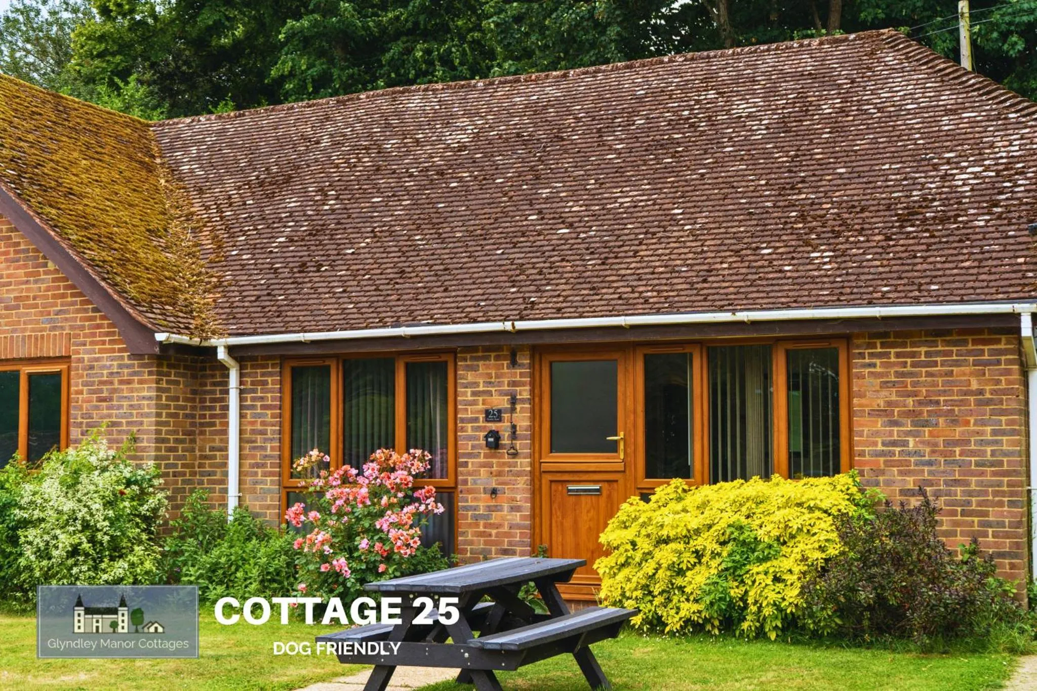 Property building in Glyndley Manor Cottages
