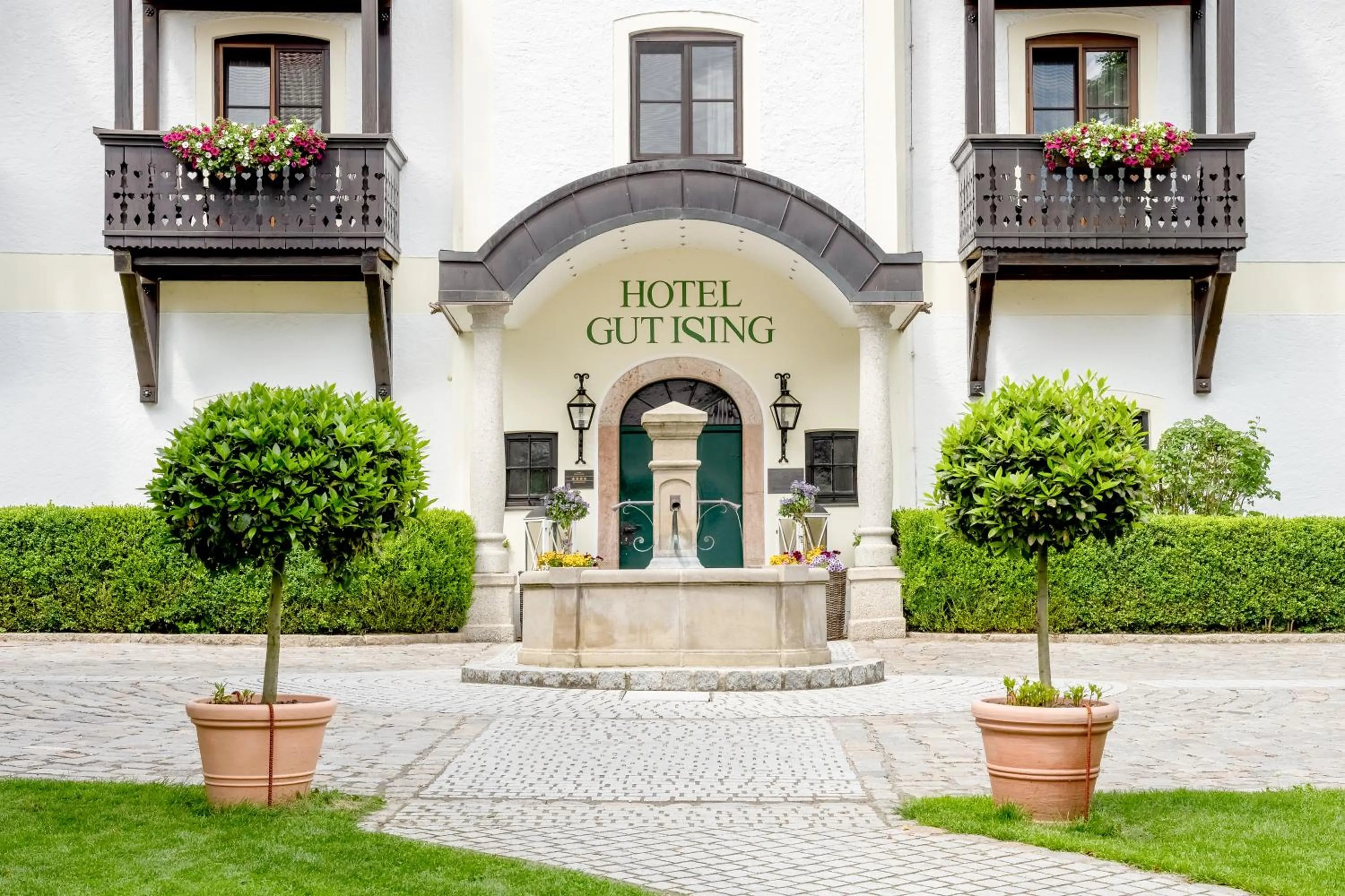 Facade/entrance in Hotel Gut Ising