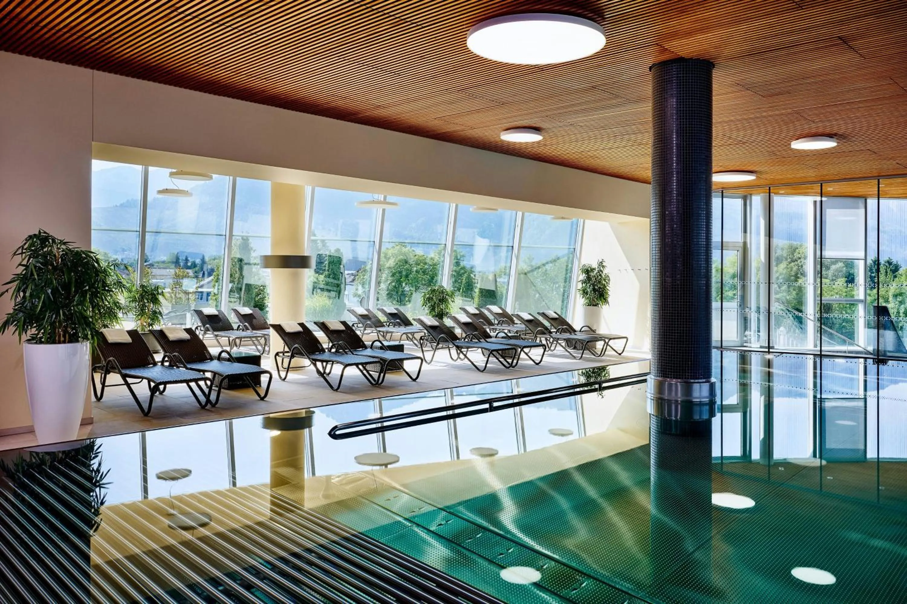 Swimming pool in Four Points by Sheraton Panoramahaus Dornbirn