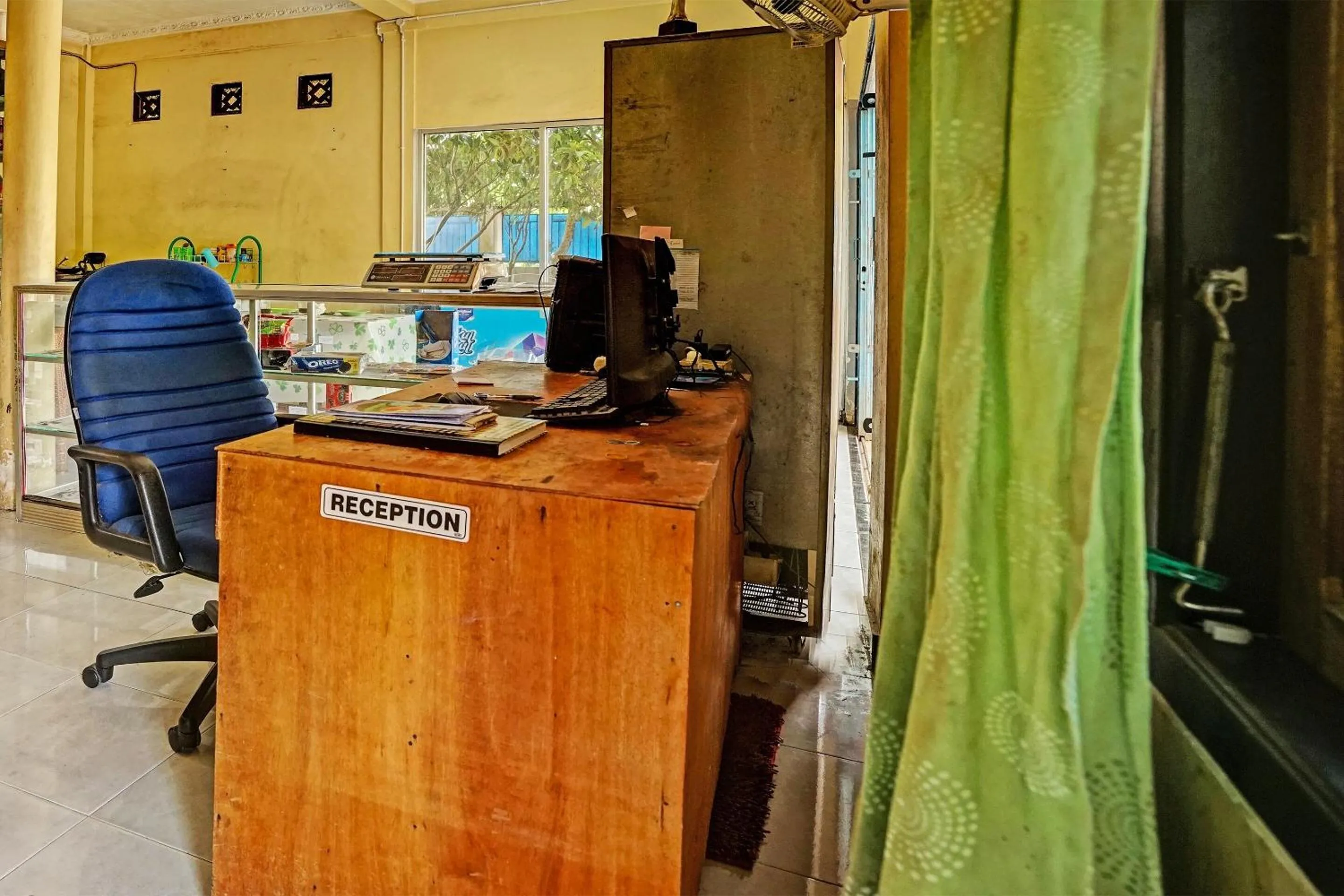 Lobby or reception in OYO 90508 Wisma Kenanga