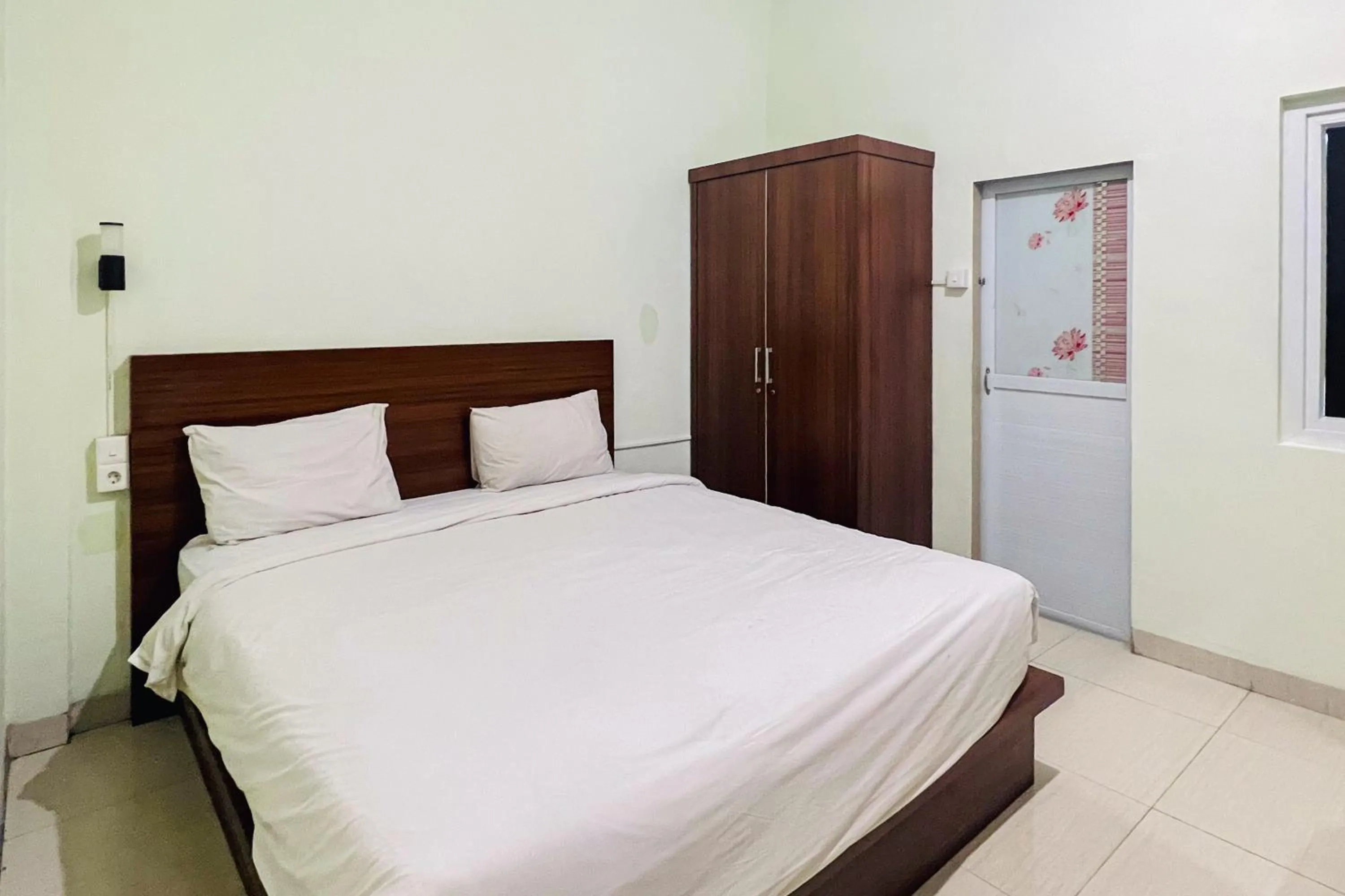 Bedroom, Bed in Teratai Residence RedPartner