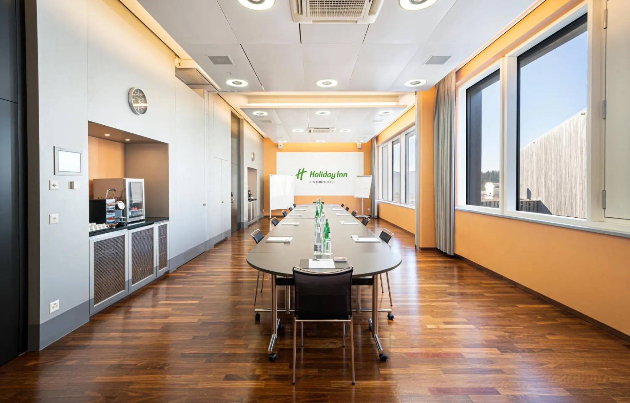 Meeting/conference room in Holiday Inn Bern Westside by IHG