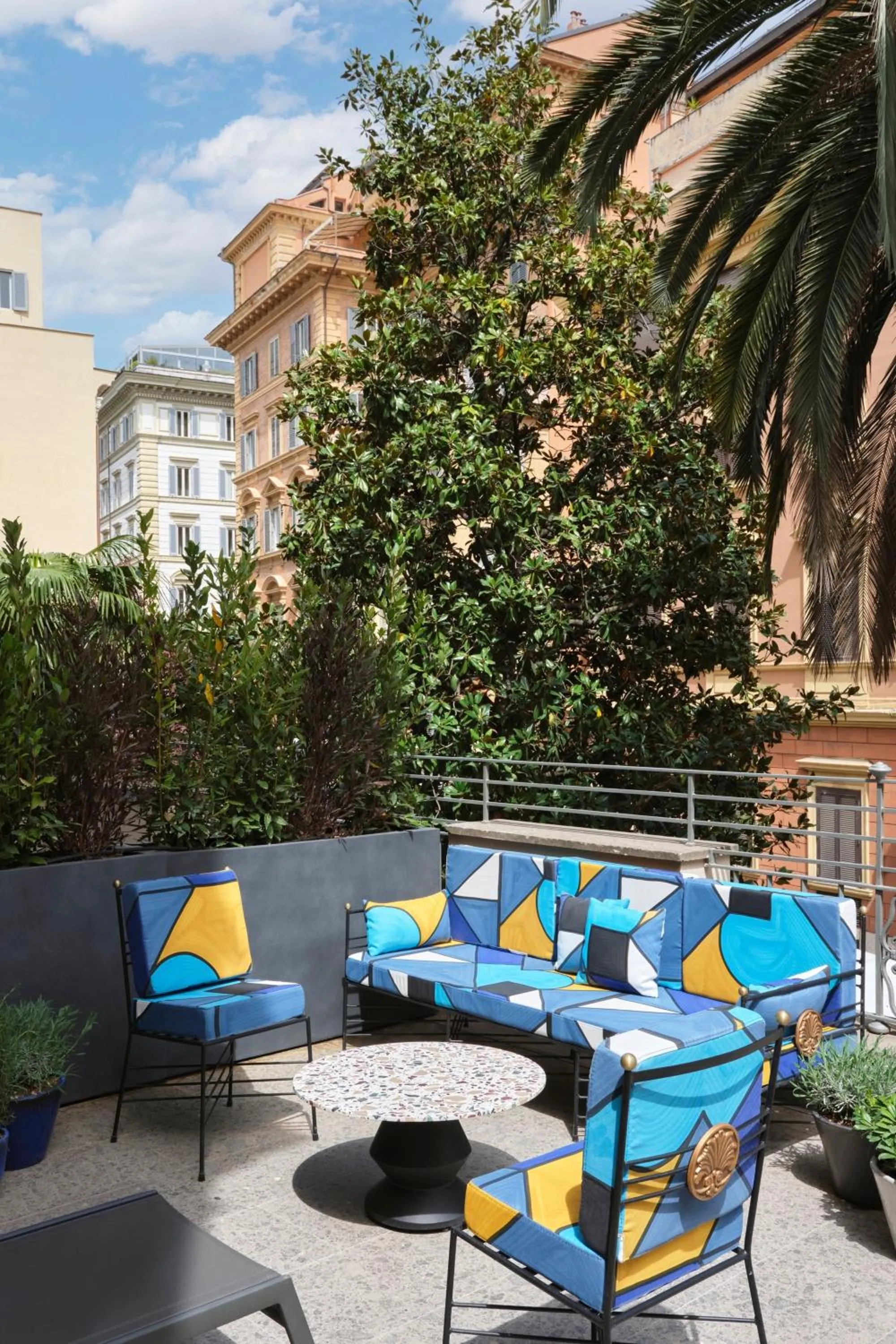 Photo of the whole room in W Rome